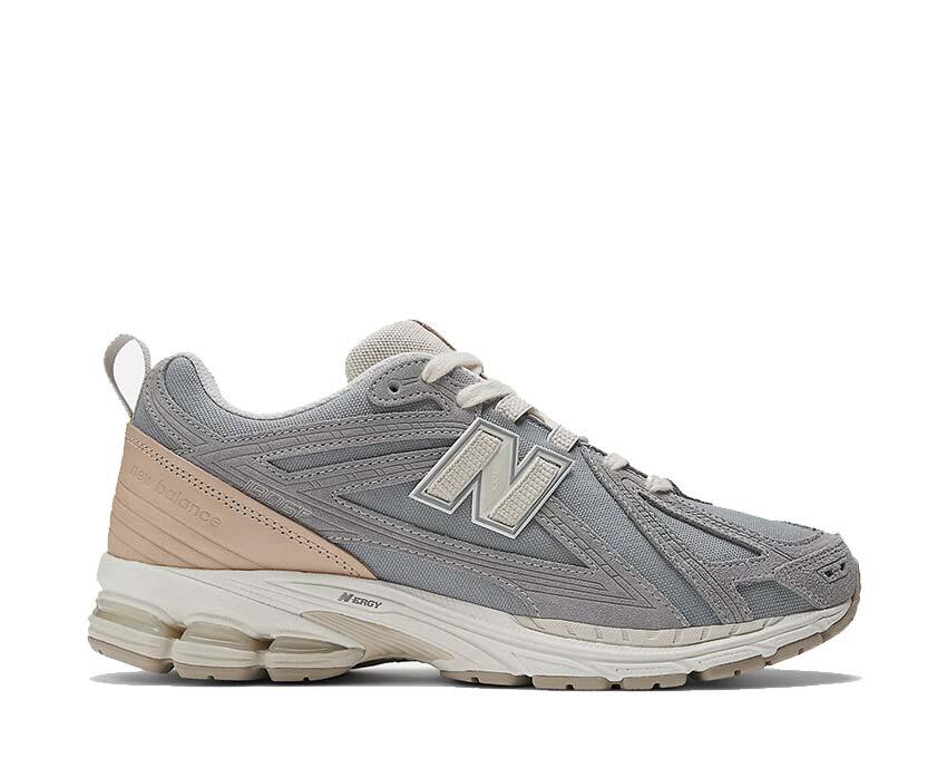 NEW BALANCE picture