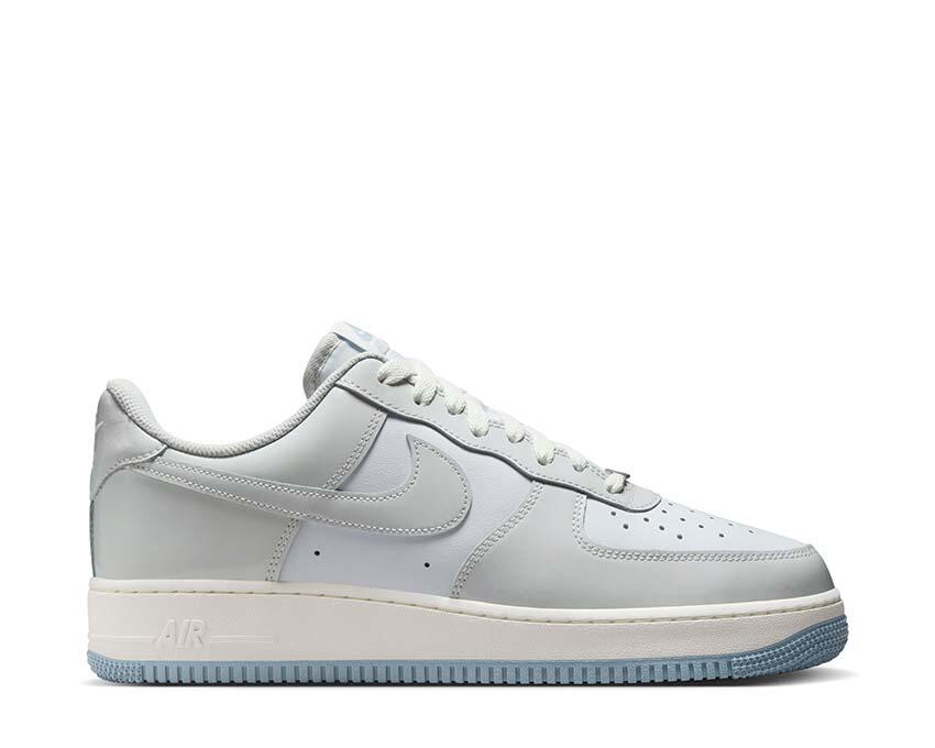 NIKE picture