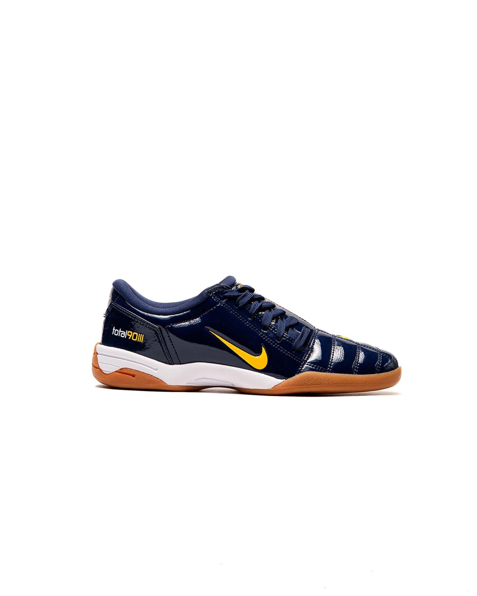 NIKE picture