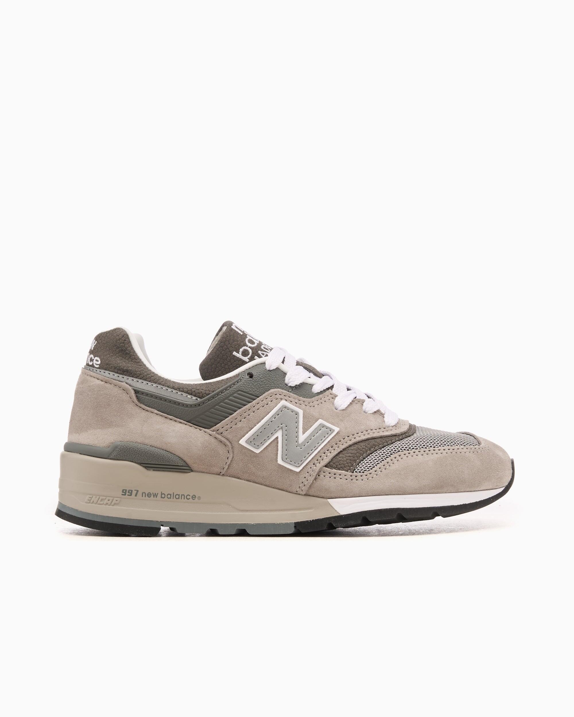 NEW BALANCE picture
