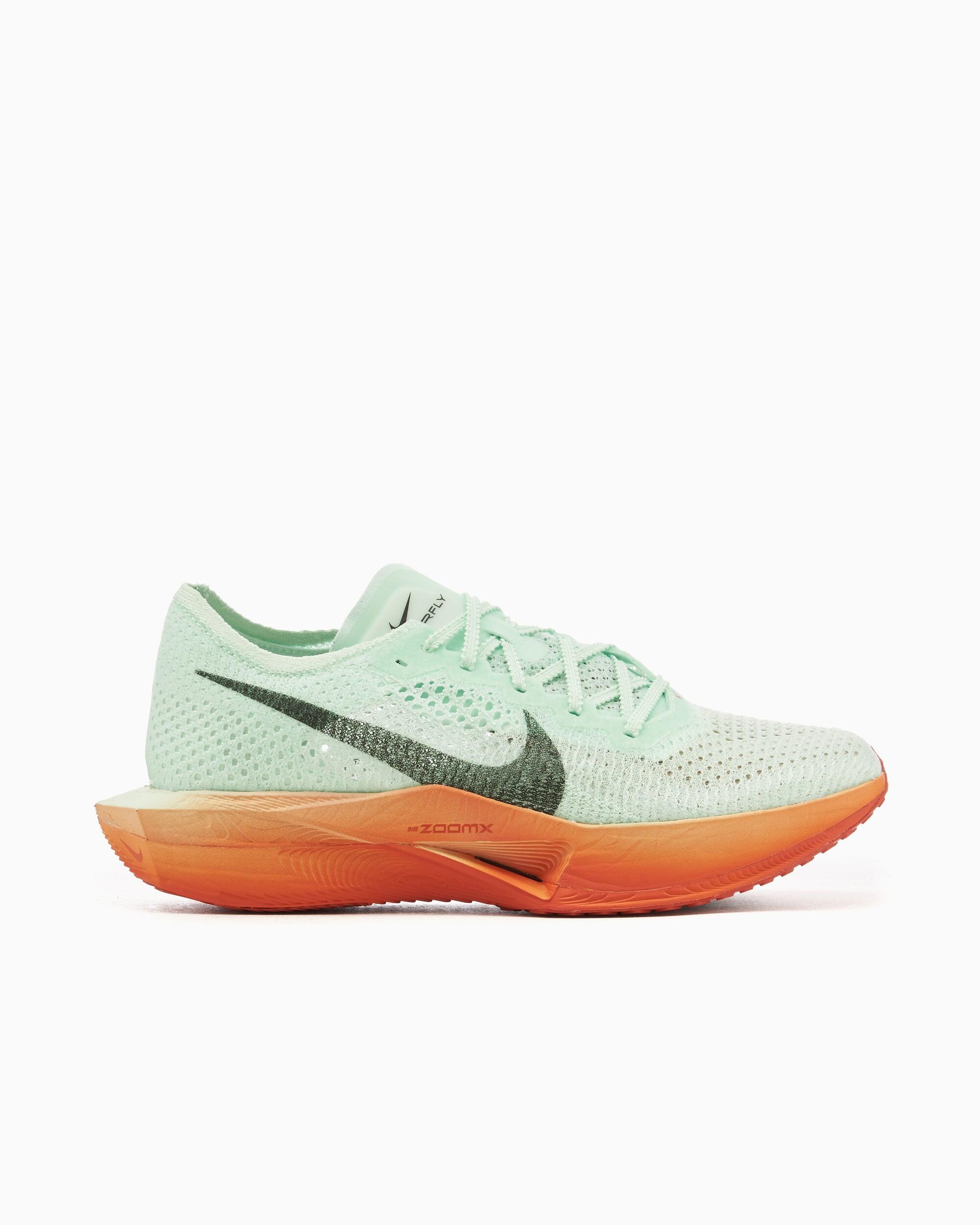 NIKE picture