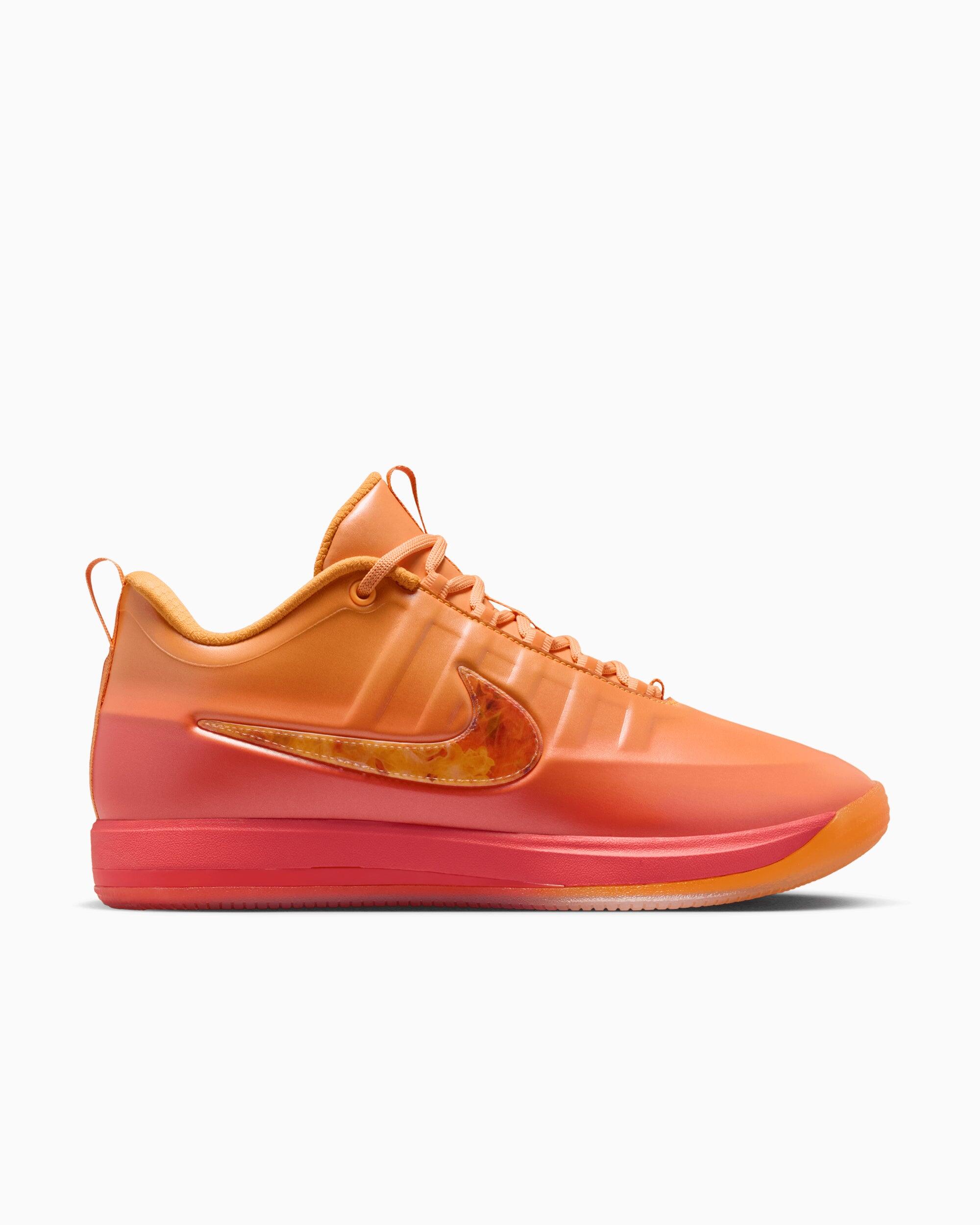 NIKE picture
