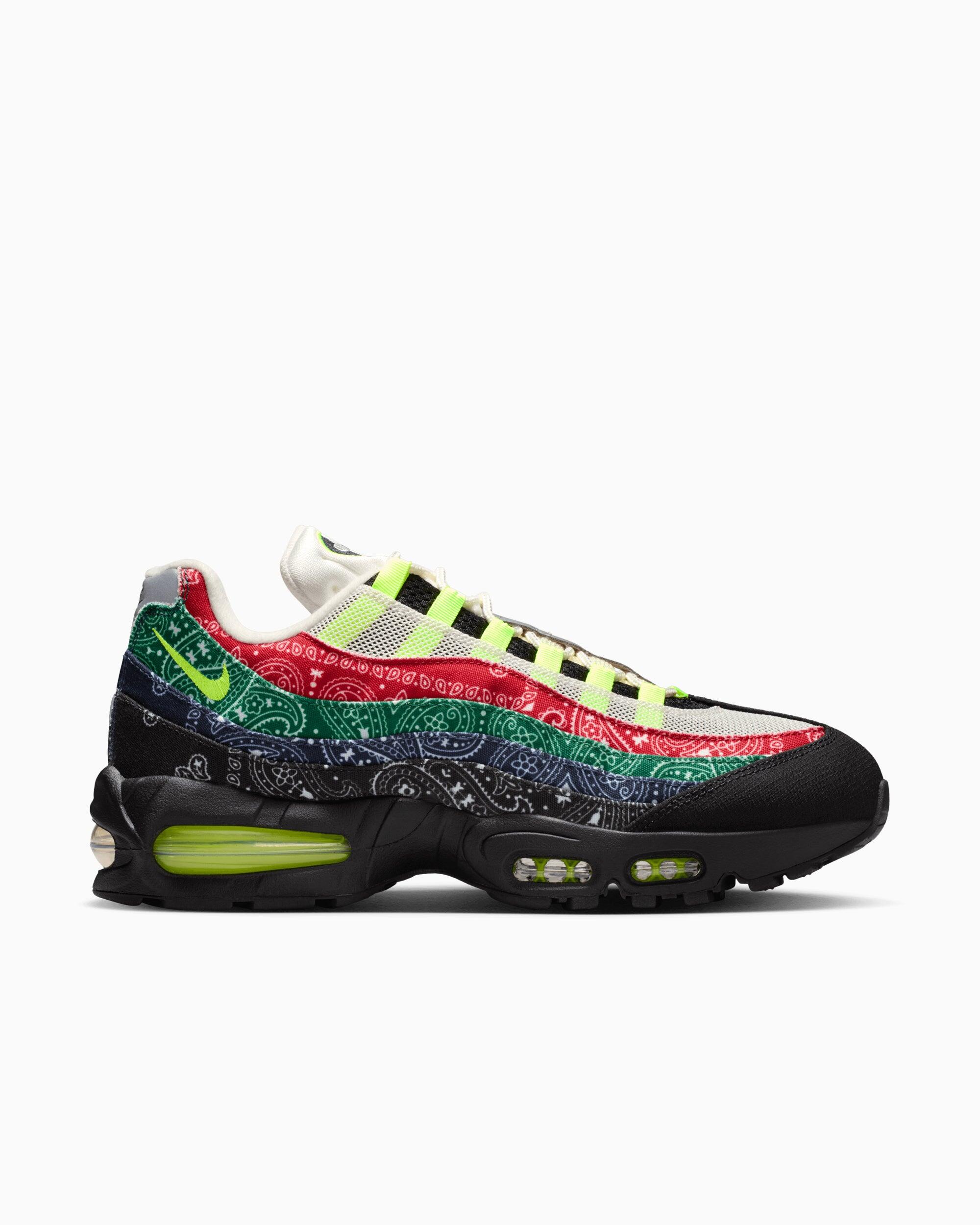 NIKE picture