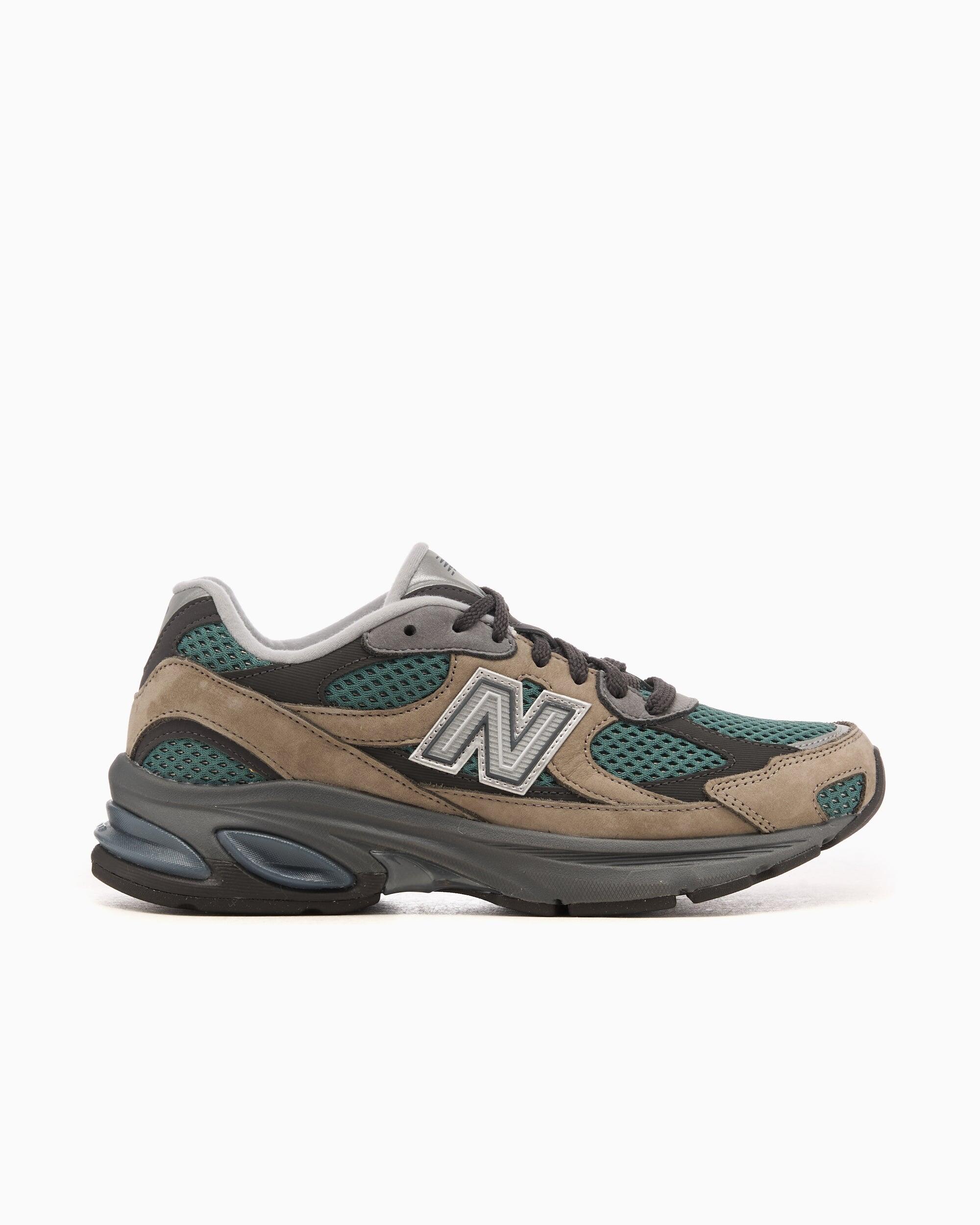 NEW BALANCE picture