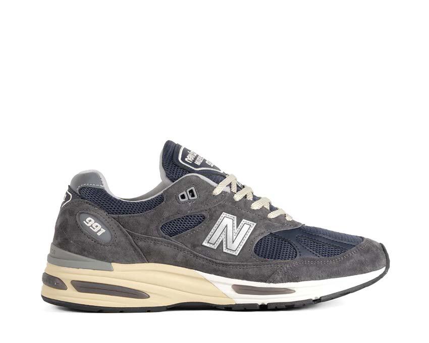 NEW BALANCE picture