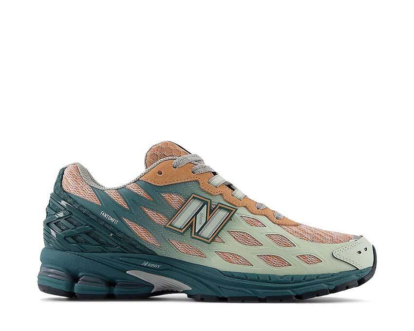 NEW BALANCE picture