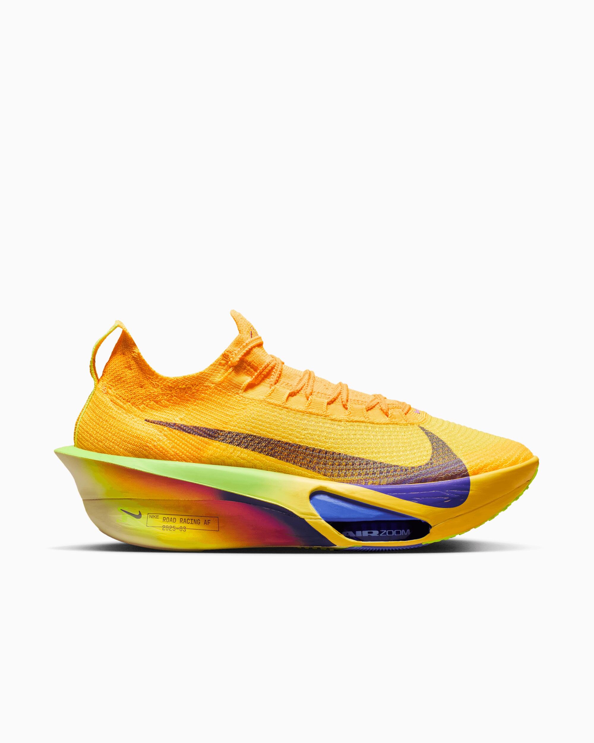NIKE picture