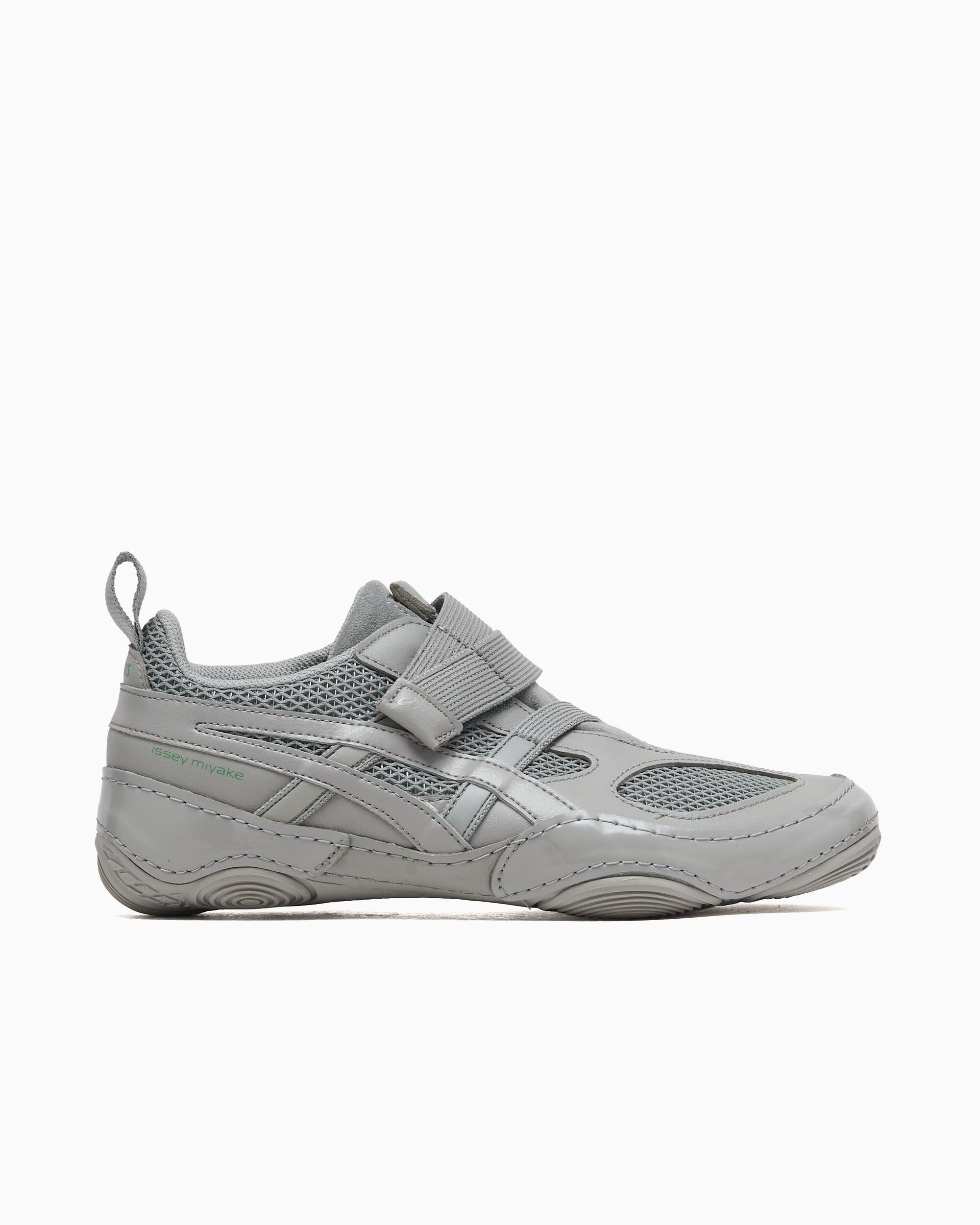 ASICS picture