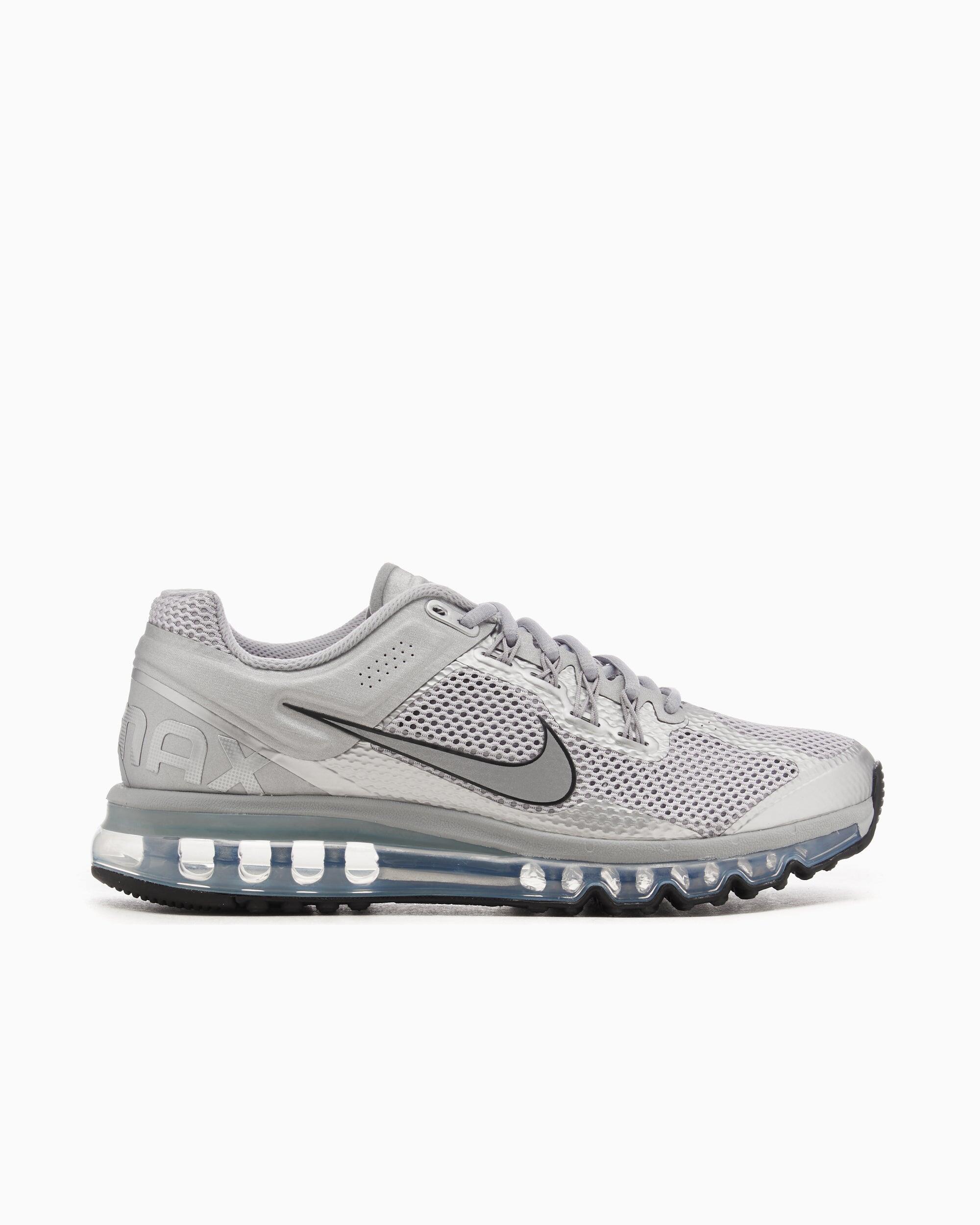 NIKE picture