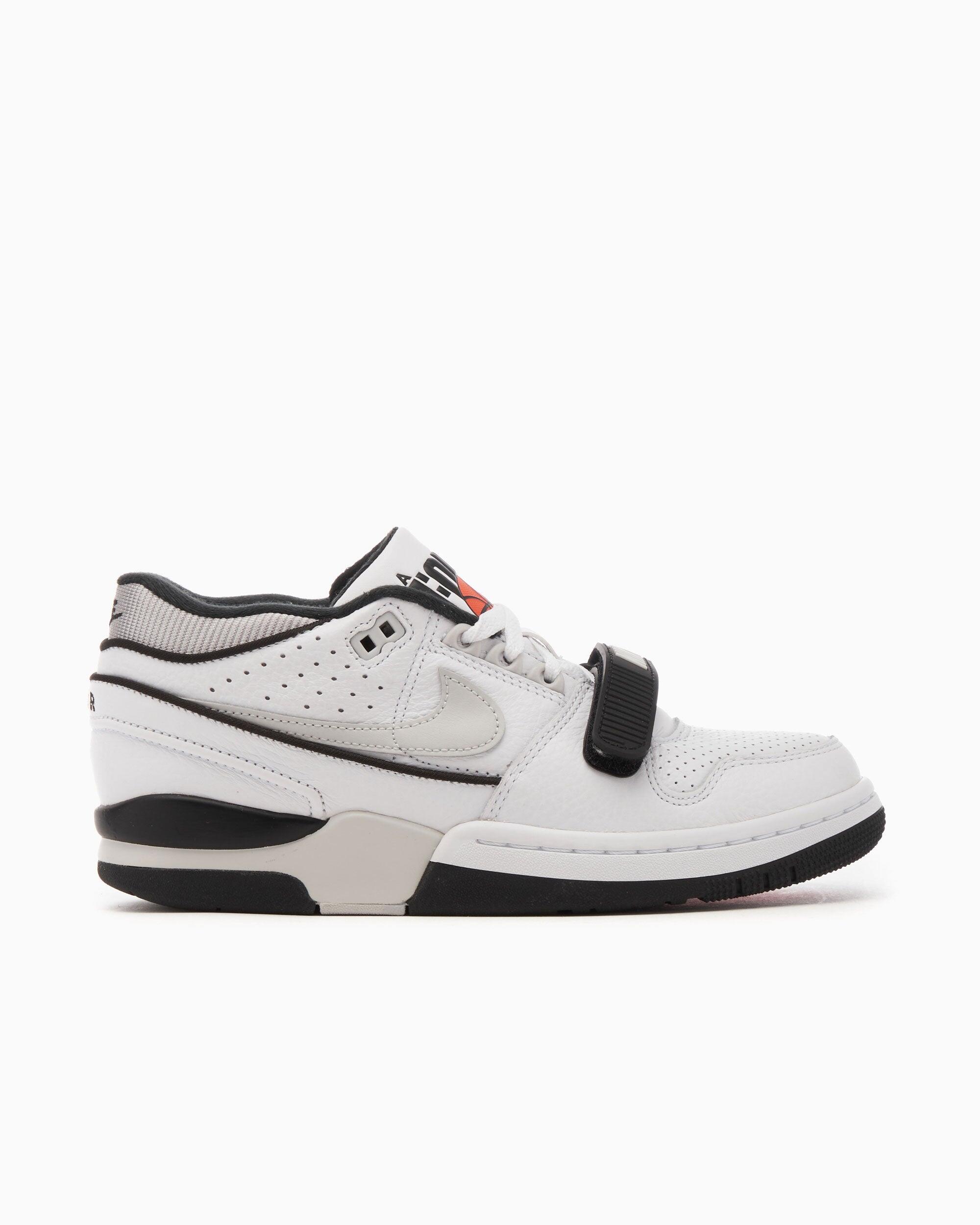 NIKE picture