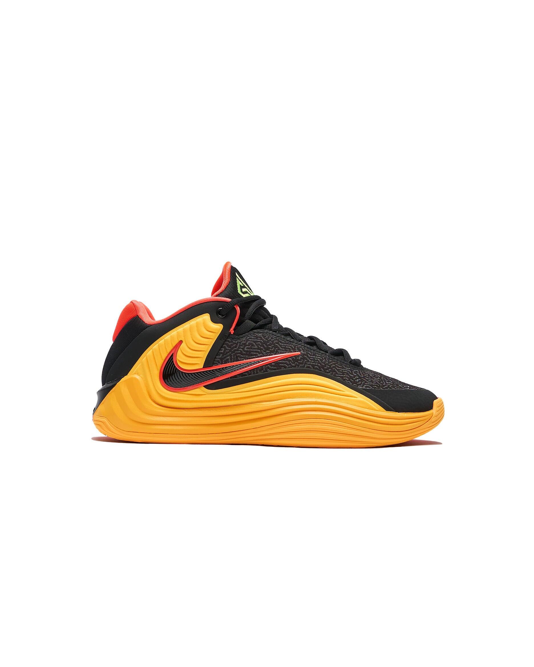 NIKE picture