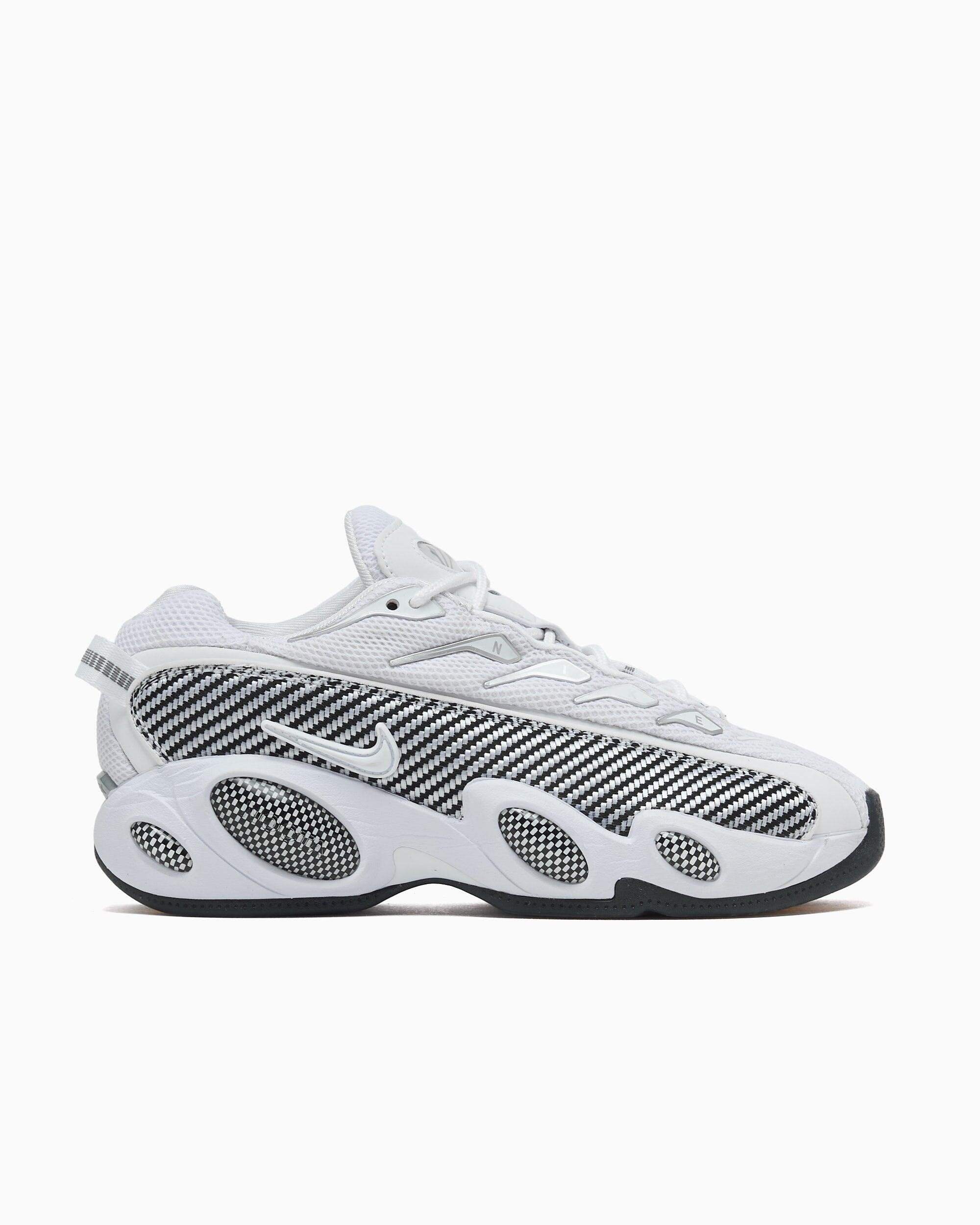NIKE picture
