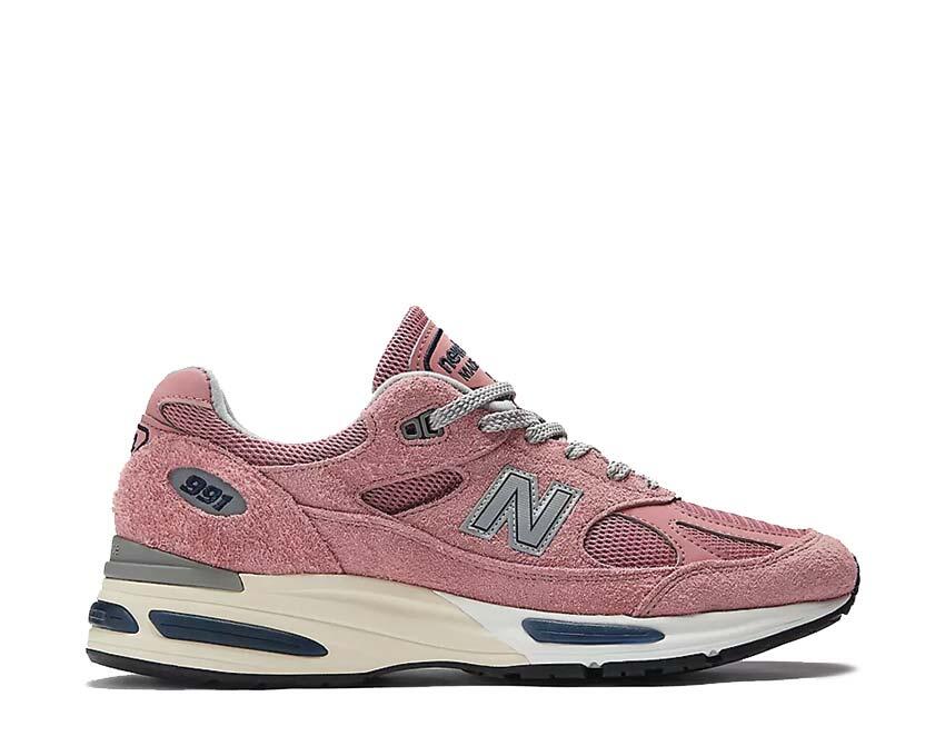 NEW BALANCE picture
