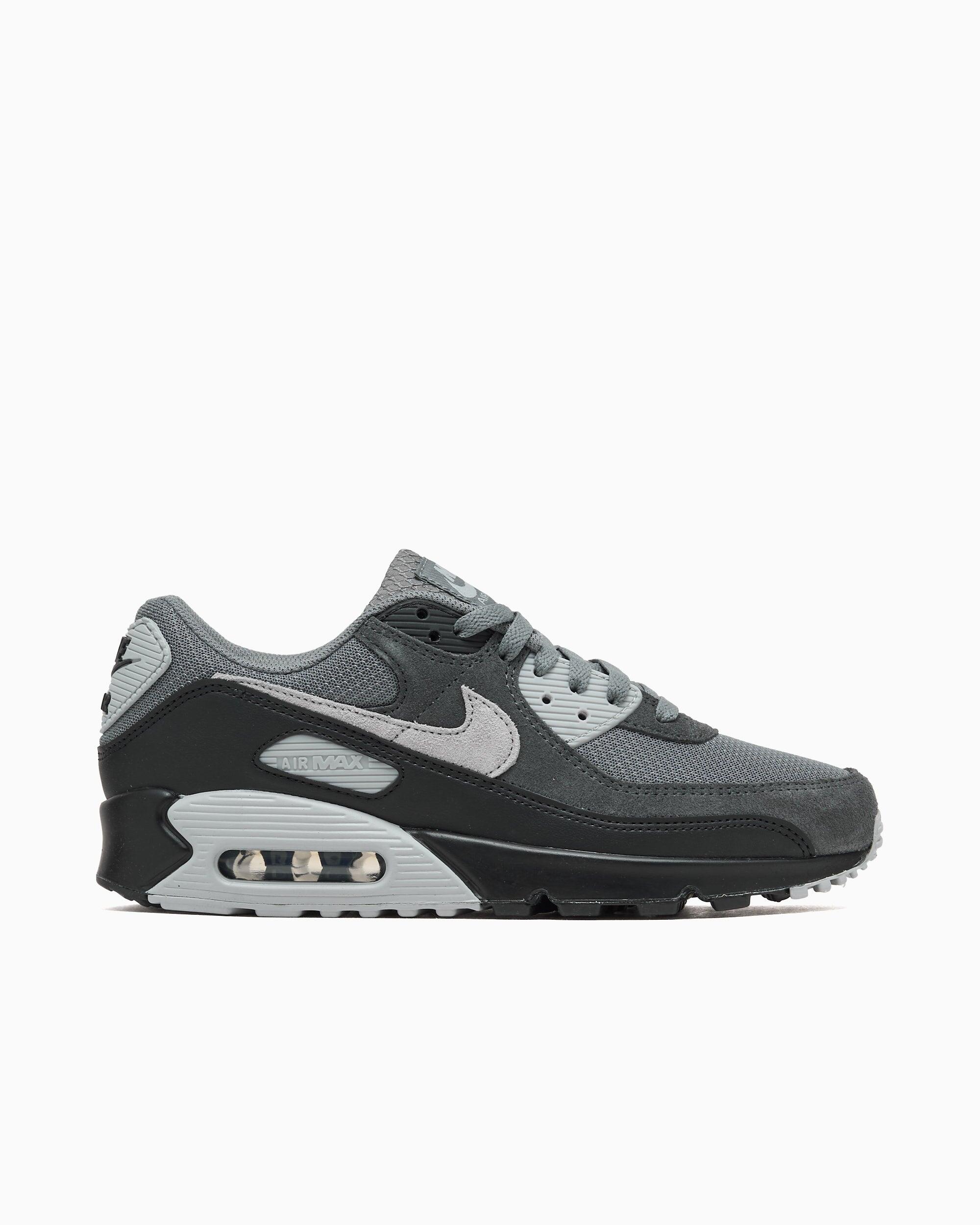 NIKE picture