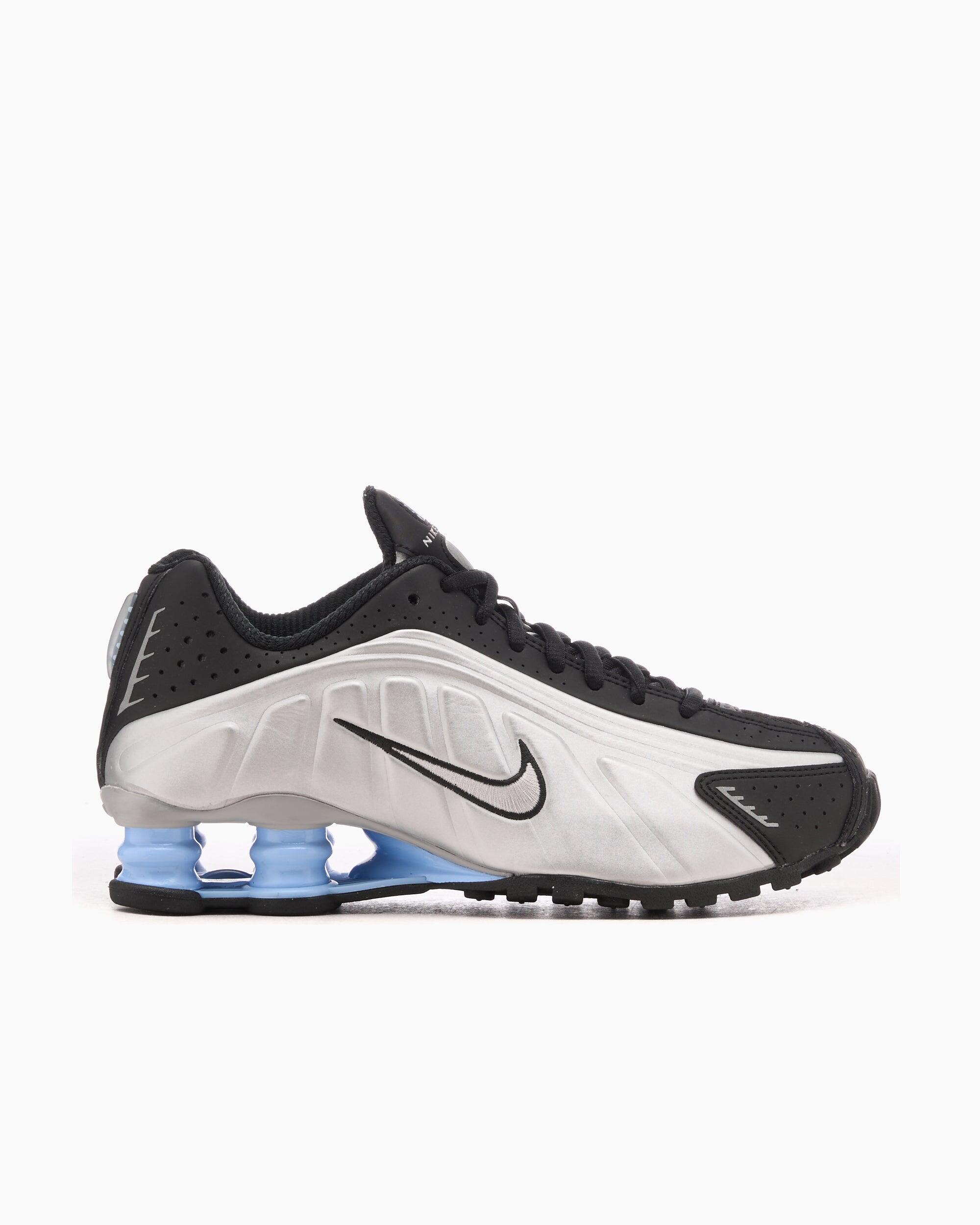 NIKE picture