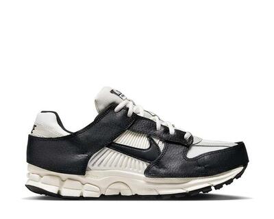 Zoom vomero 5 timeless panda dunk - taille : 42 eu