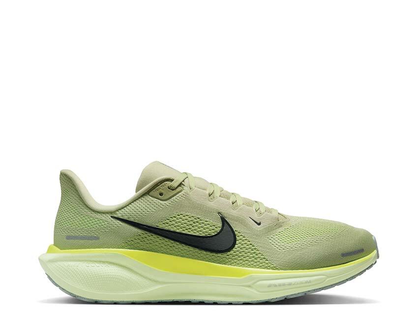 NIKE picture