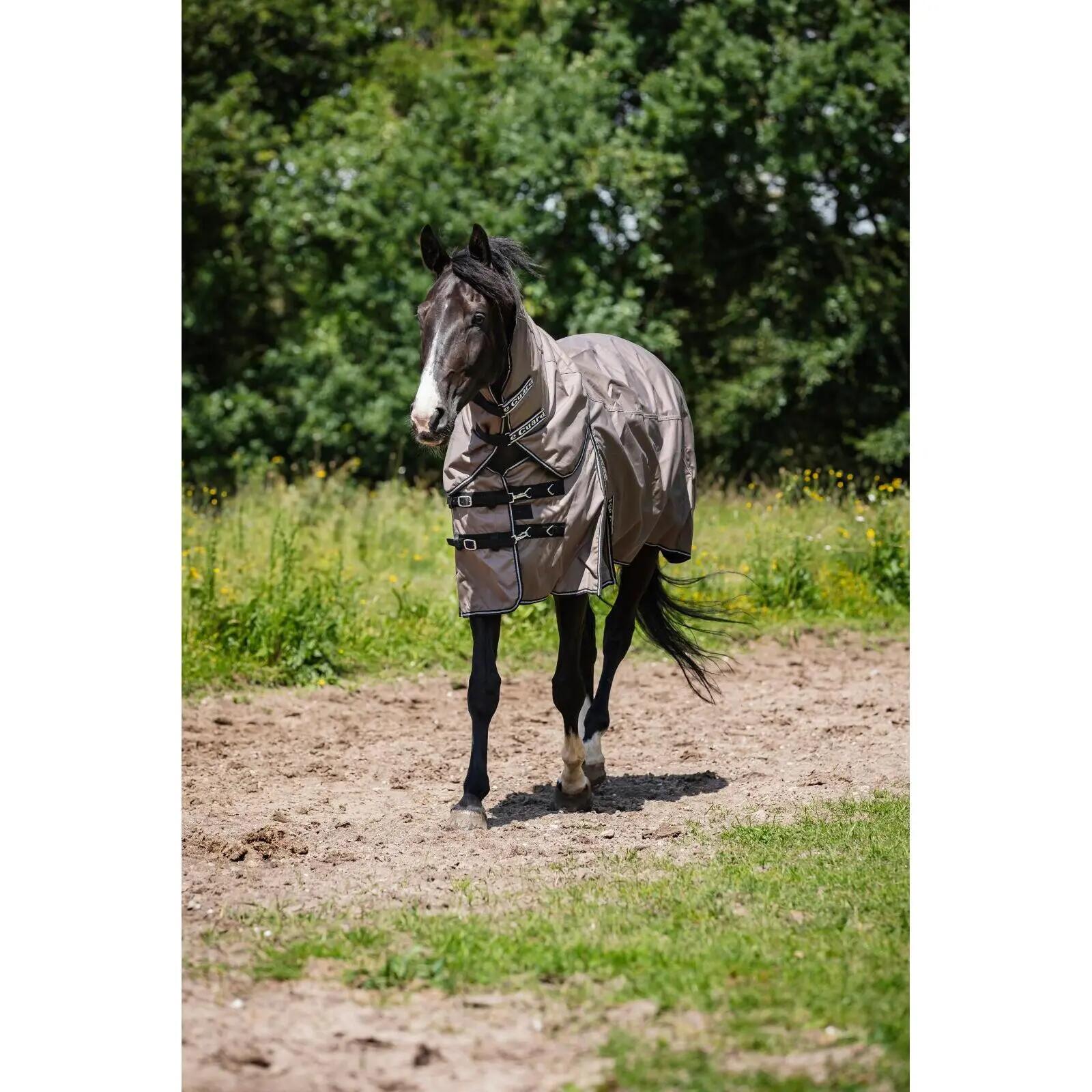 Kocyk dla koni HorseGuard 600D 100g 2/2