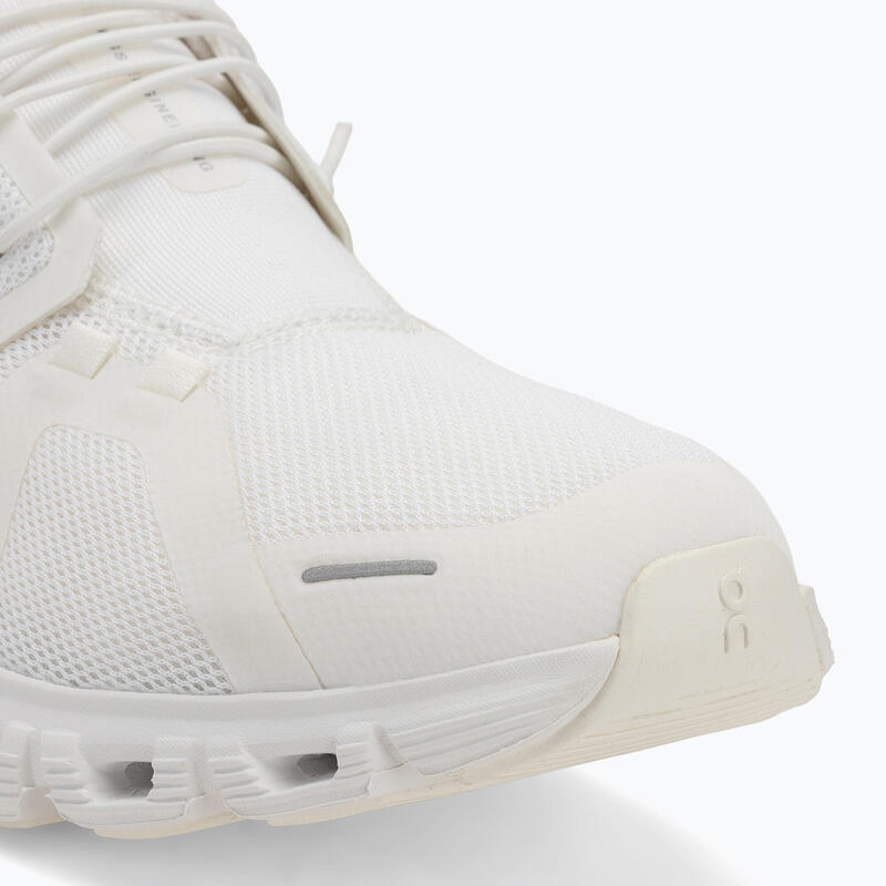 Running Cloud 6 All White