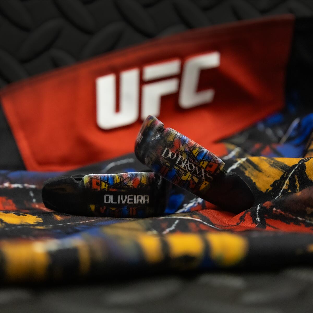 Paradenti UFC Instant Custom Fit OPRO – Oliveira 3/7