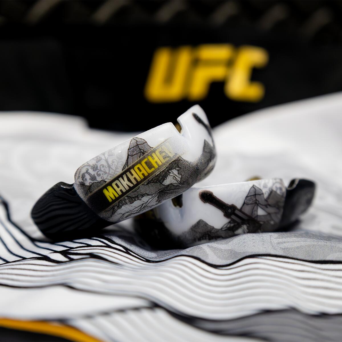 Protège-dents UFC Instant Custom Fit OPRO – Makhachev 4/7