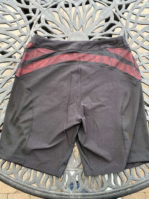 Tussen Particulieren - Adidas tennisshort Maat M 2/2