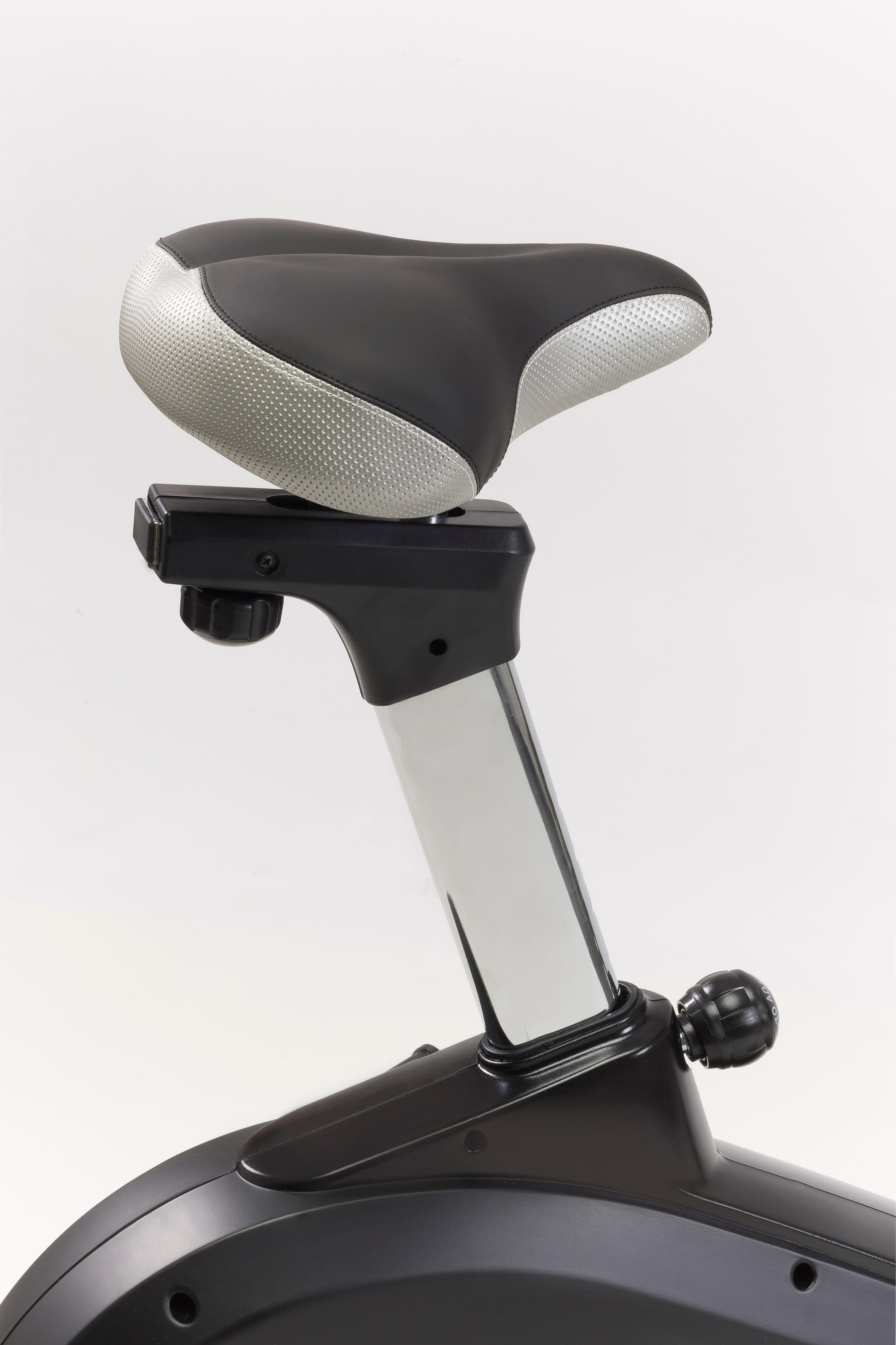 Cyclette BRX 100 HRC, Volano 12 Kg, peso utente 150 kg TOORX 3/7
