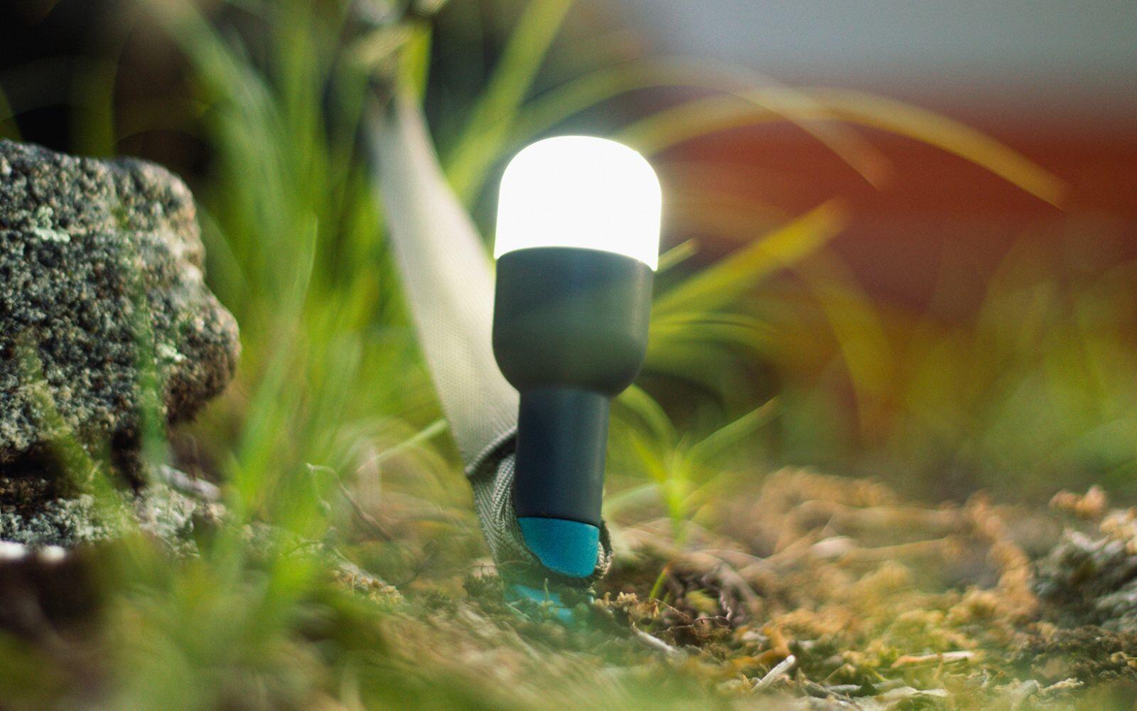 Lampe solaire compacte, flexible et rechargeable USB, idéale outdoor et camping 7/7