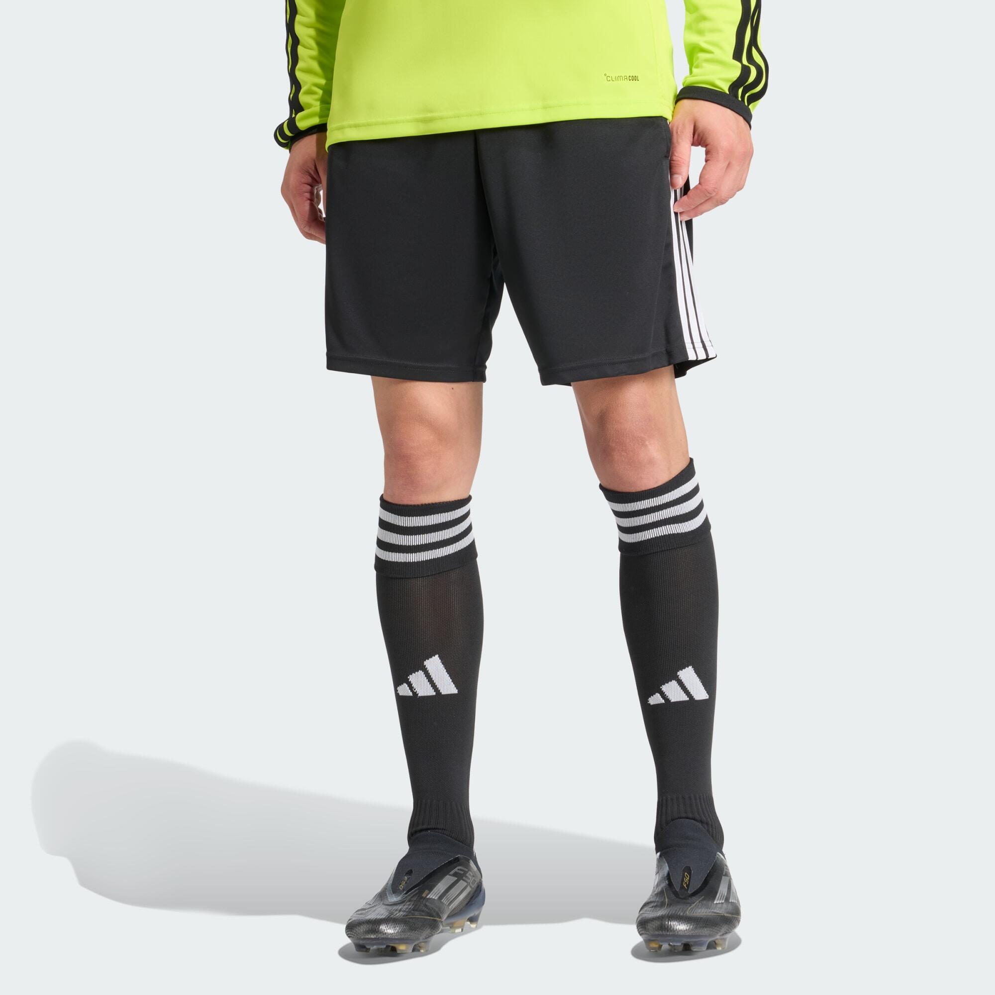 PANTALONI SCURTI DE ARBITRU 26