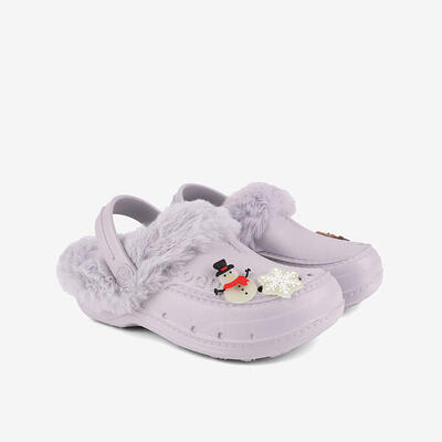 Kinderpantoffels coqui husky geïsoleerd