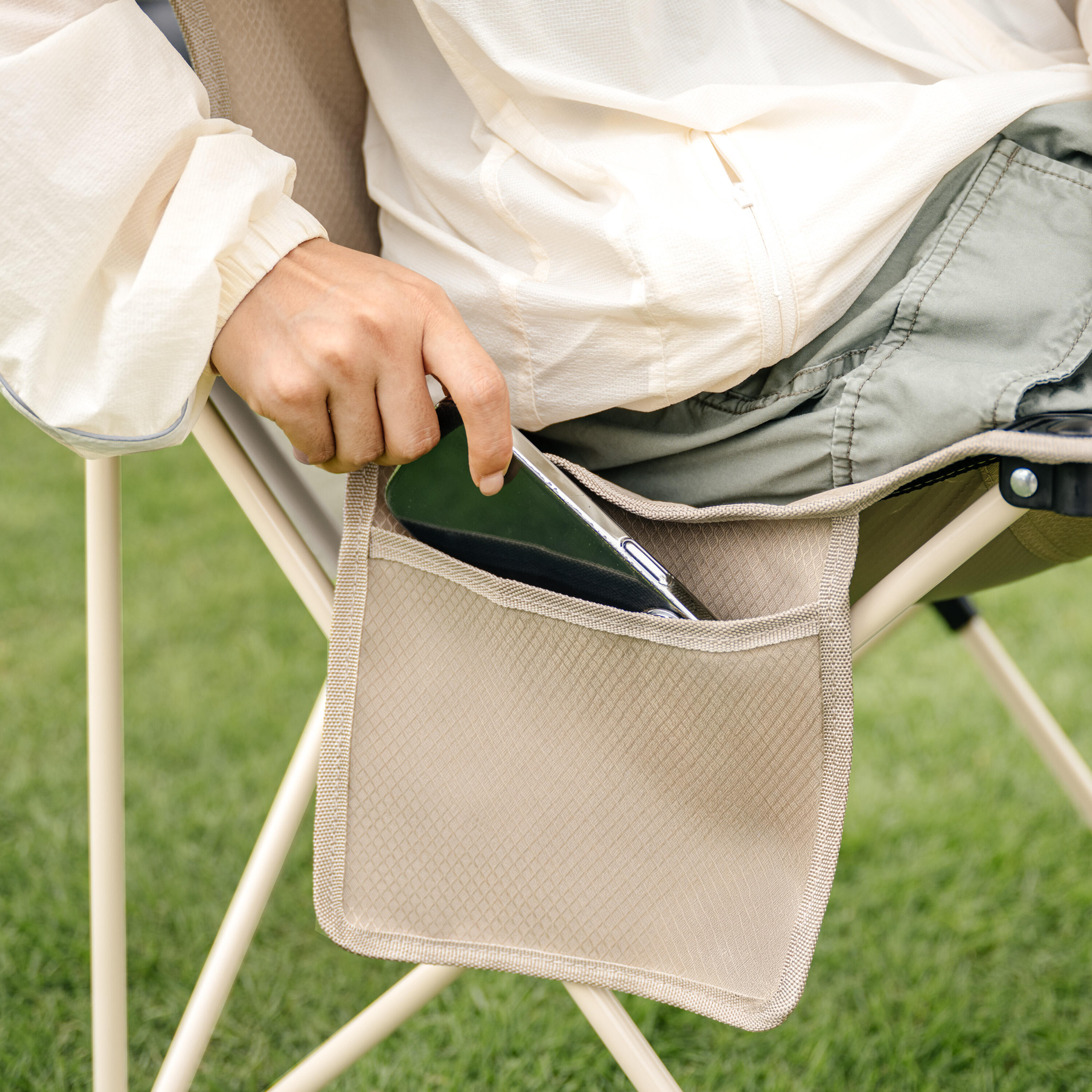 NATUREHIKE L01 Folding Camping Stool - Lightweight Aluminium Alloy
