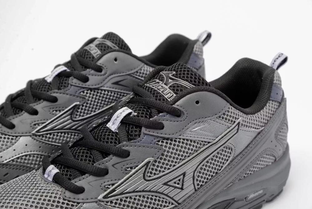 Mizuno MXR Sport Quiet Shade 6/7