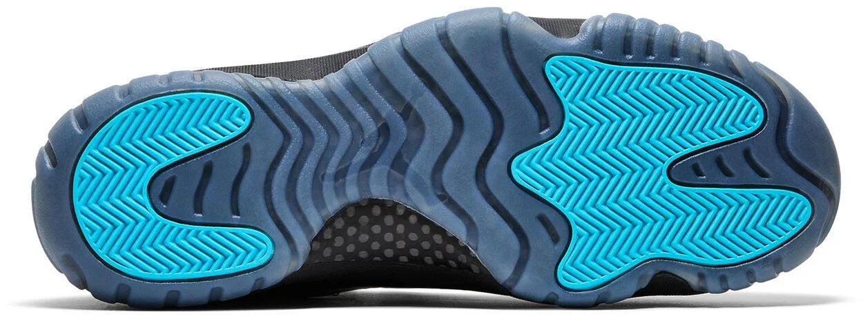 Jordan 11 Retro Gamma Blue (2025) (GS) 3/5