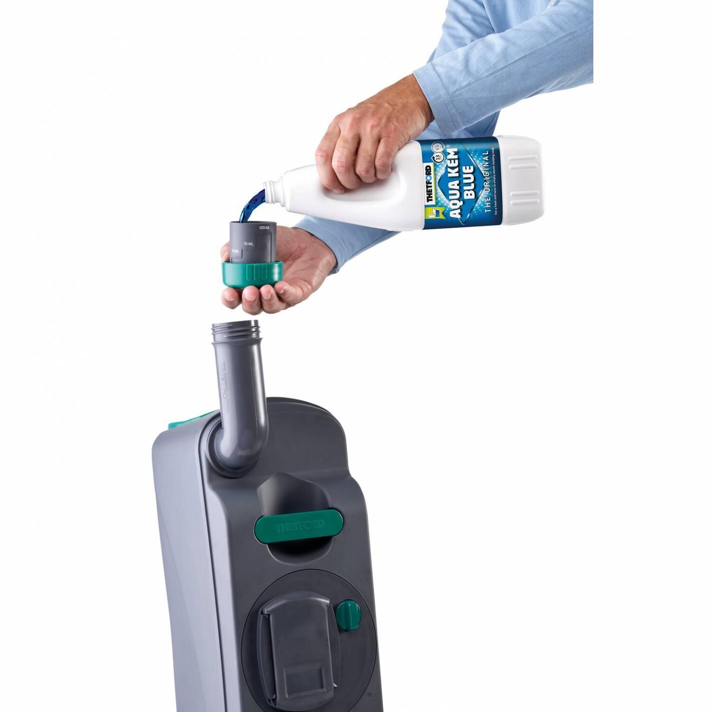 Thetford Aqua Kem Blue 2 L, aditivo líquido para inodoros portátiles y Cassette. 2/3