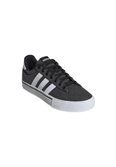 Baskets Adidas modèle IF4496 pour homme
