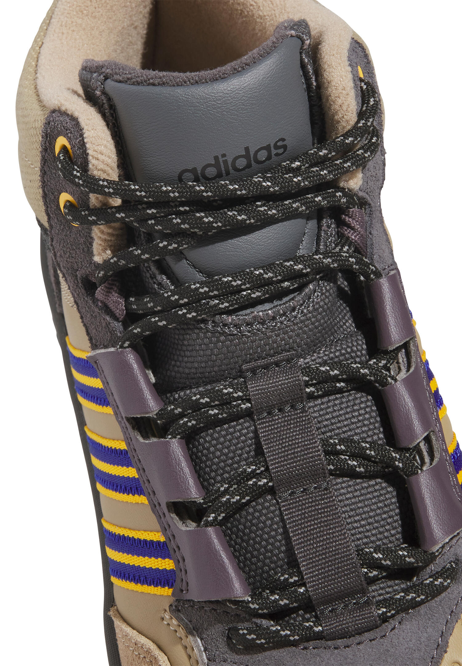 Adidas Unisex Hoops 4.0 Mid Winterized J Teen Sneaker JS2033 6/15