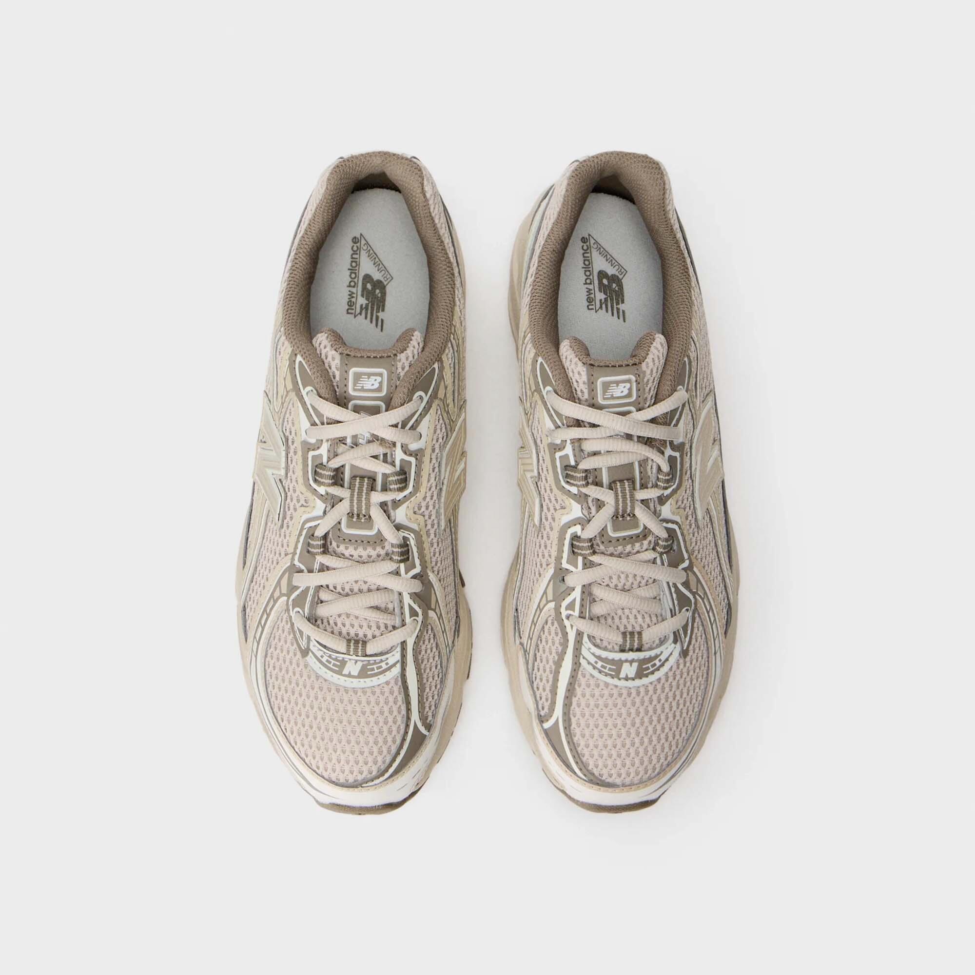 740 Dockside Timberwolf Sea Salt 3/6