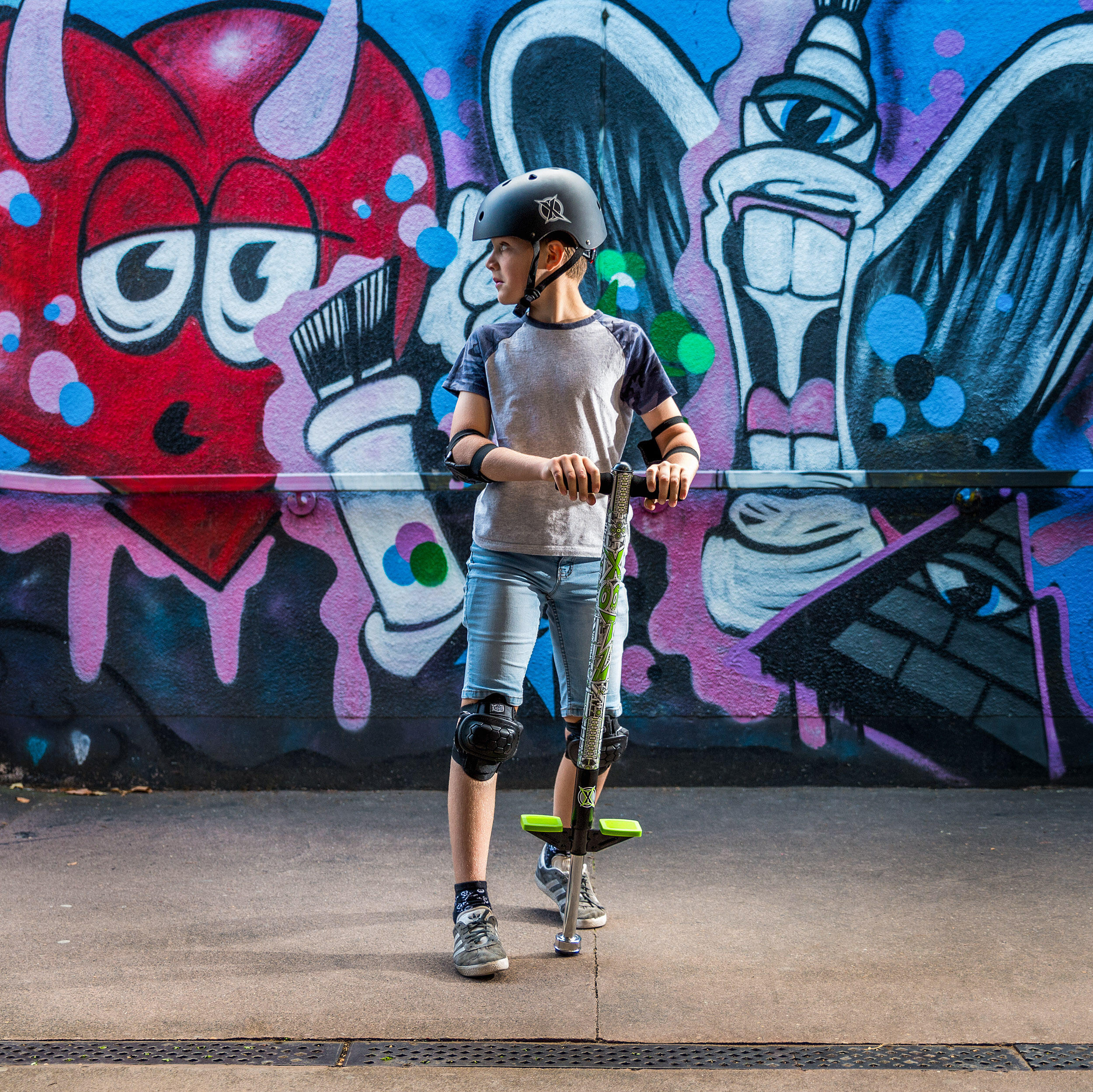 Xootz Pogo Stick, Industrial Design for Kids, Soft Foam Handlebars, Black/Green 3/6