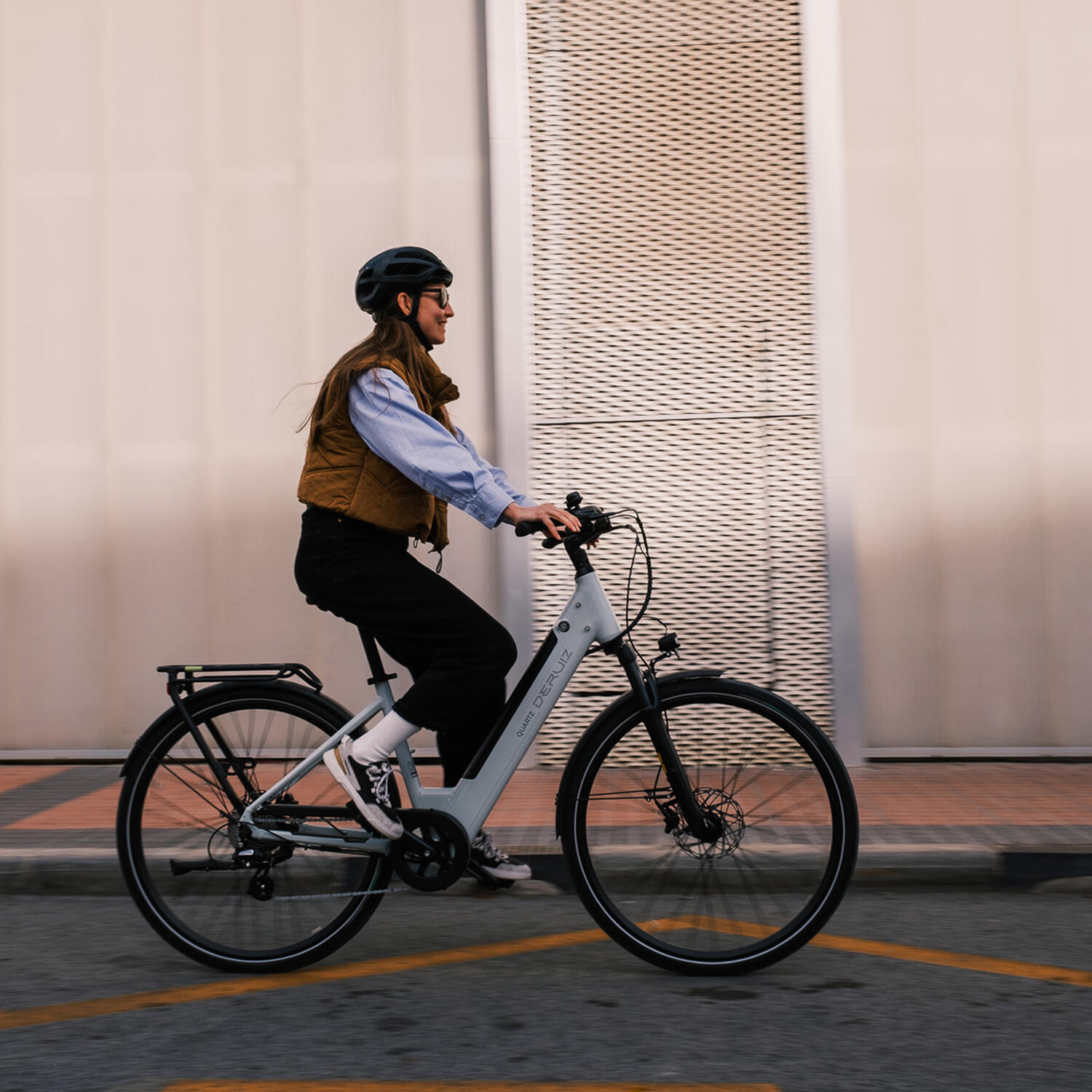Quartz Bicicleta Eléctrica 28" 250W Sensor de Par Batería 644Wh Autonomía 161 km 5/8