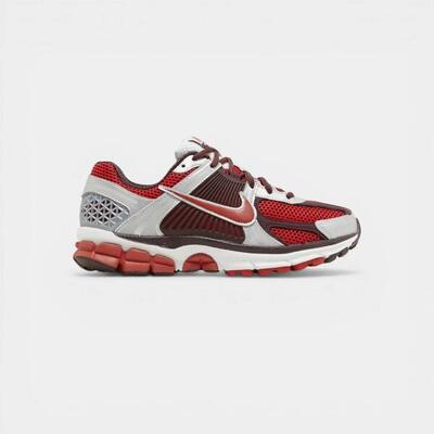 Nike zoom vomero 5 mystic red (women's)