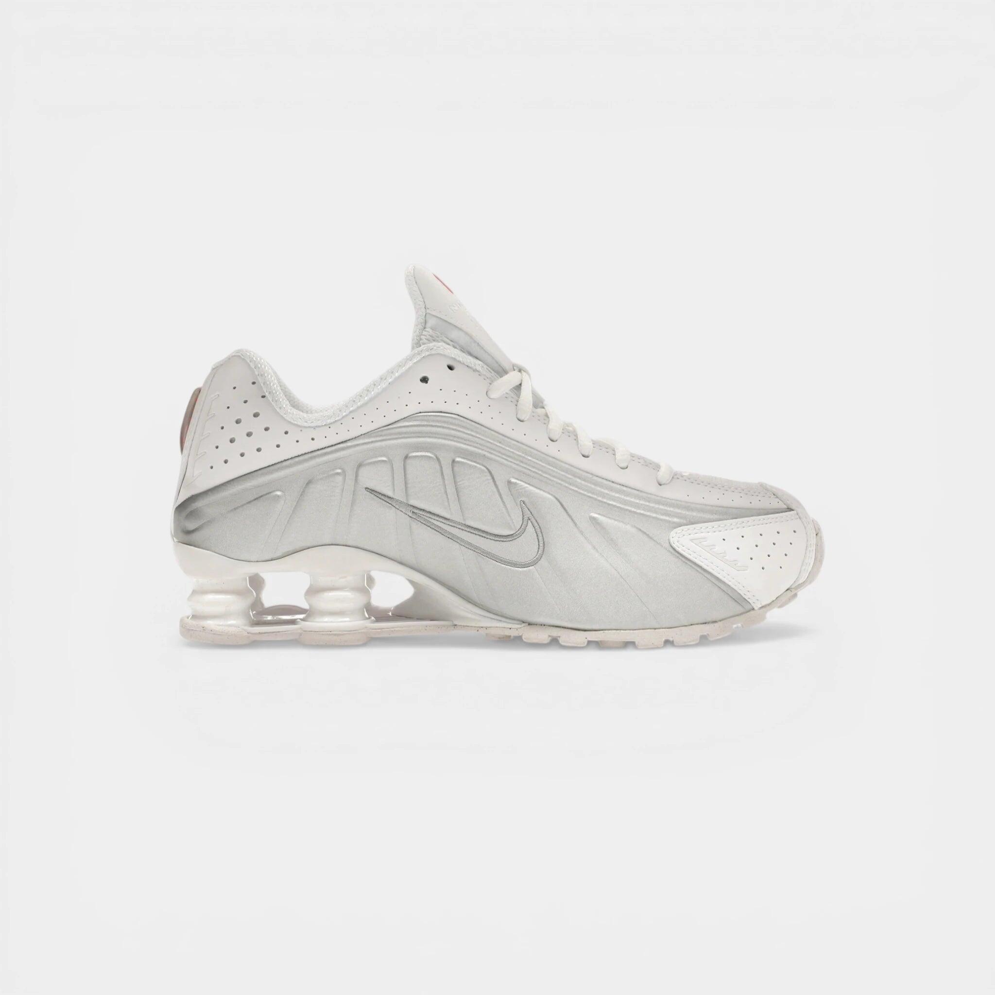 NIKE picture