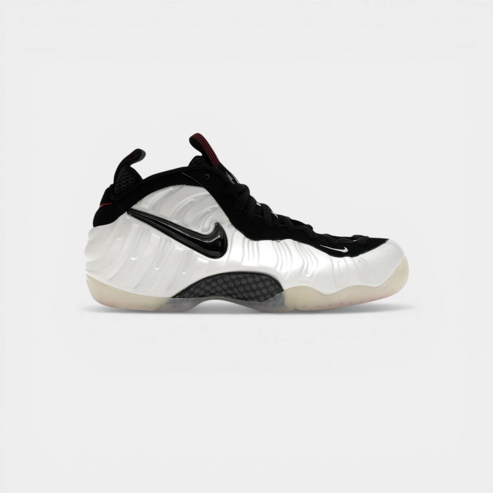 NIKE picture