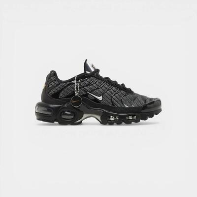 Nike air max plus black metallic silver (women's)