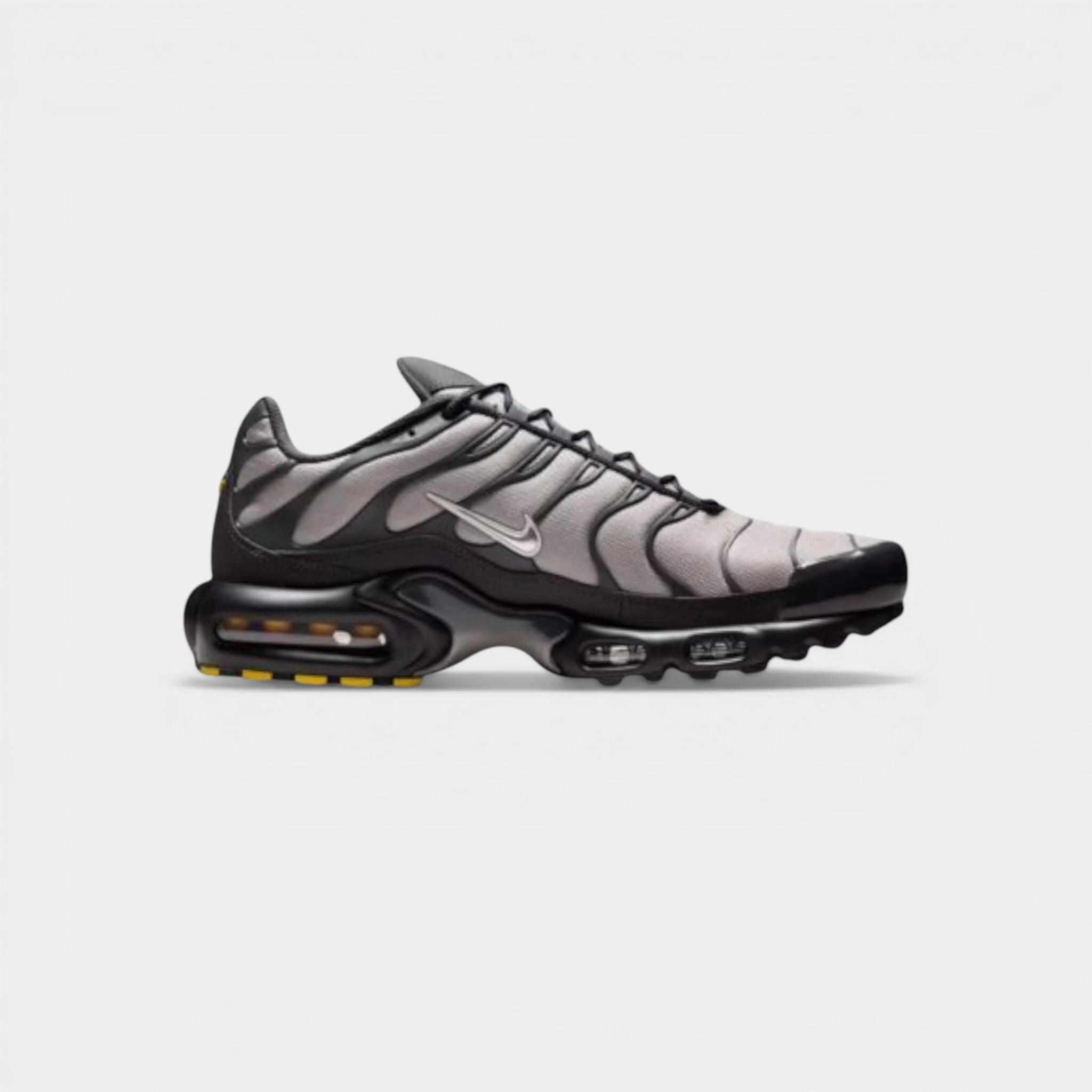 Nike Air Max Plus Cordura 'Dark Smoke Grey' 1/3