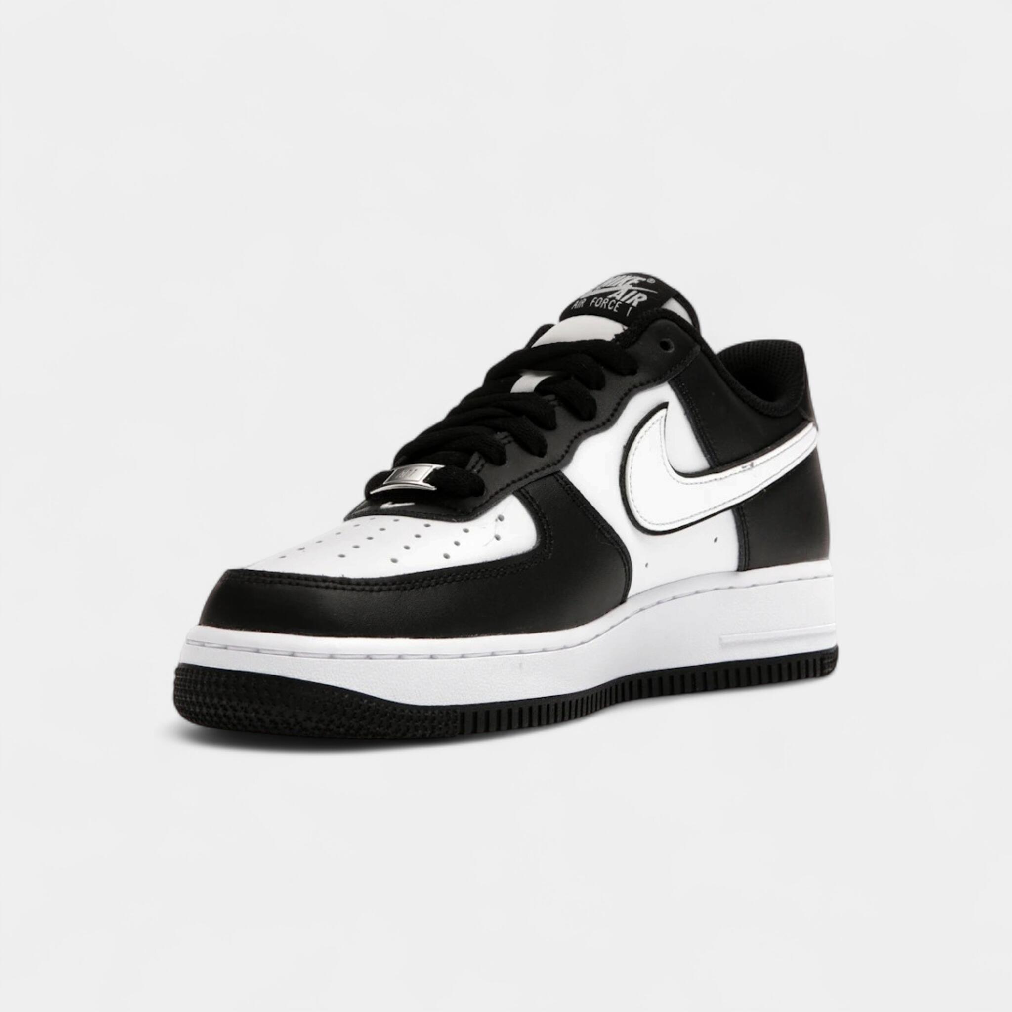 Nike Air Force 1 Low '07 White Swoosh Panda 3/5