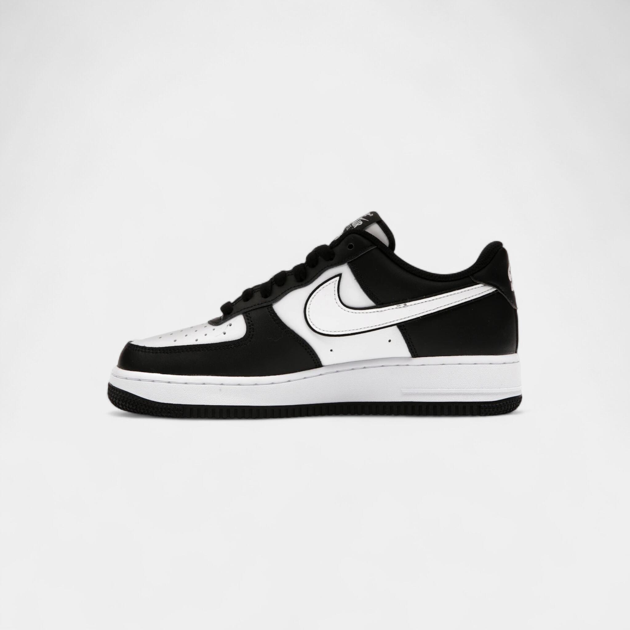 Nike Air Force 1 Low '07 White Swoosh Panda 4/5
