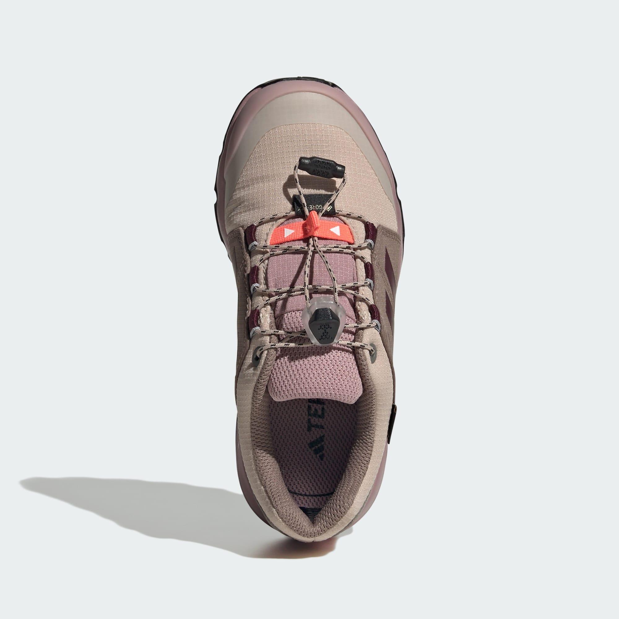 Terrex GORE-TEX Hiking Shoes 2/7