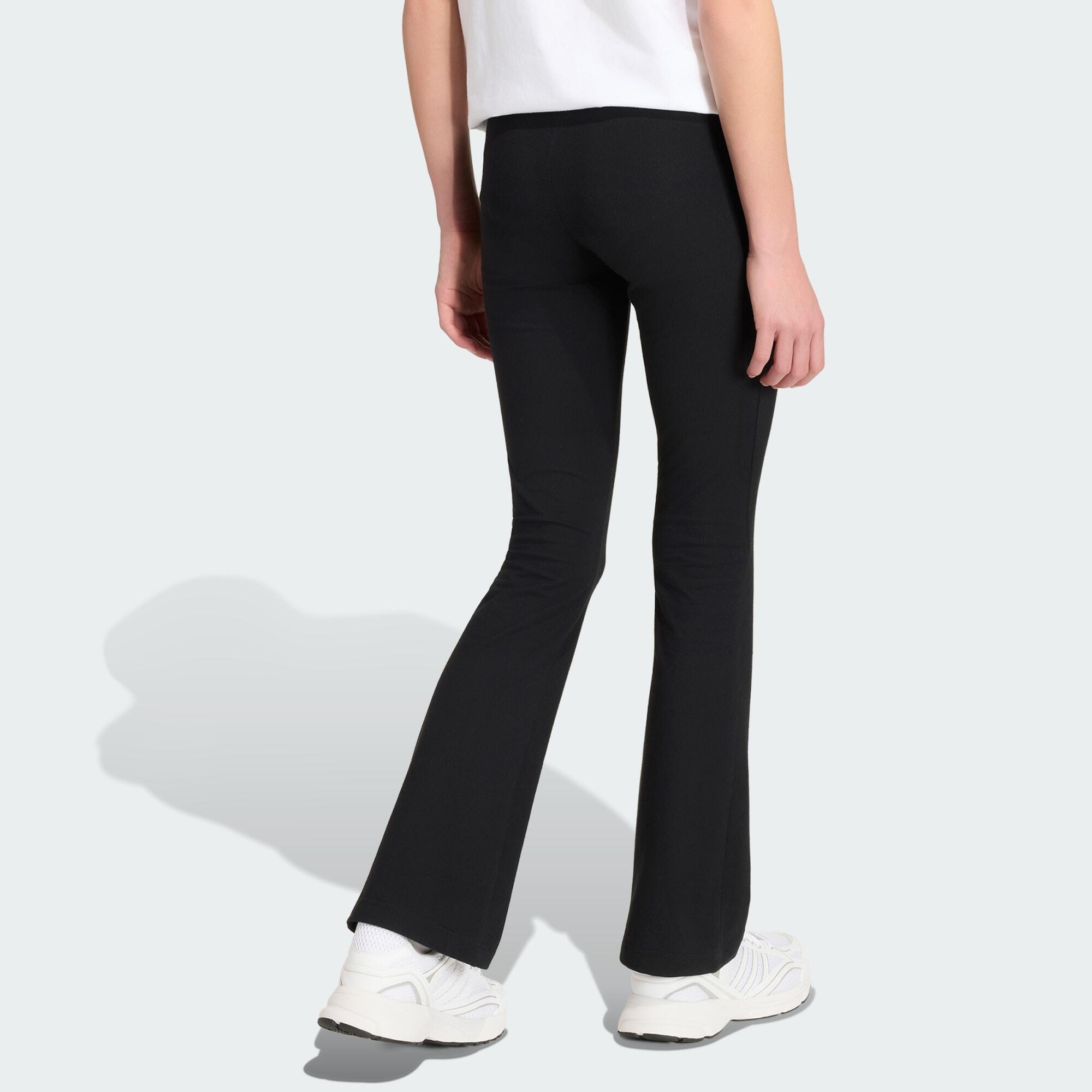 ESSENTIALS FLARED LEGGING 4/6