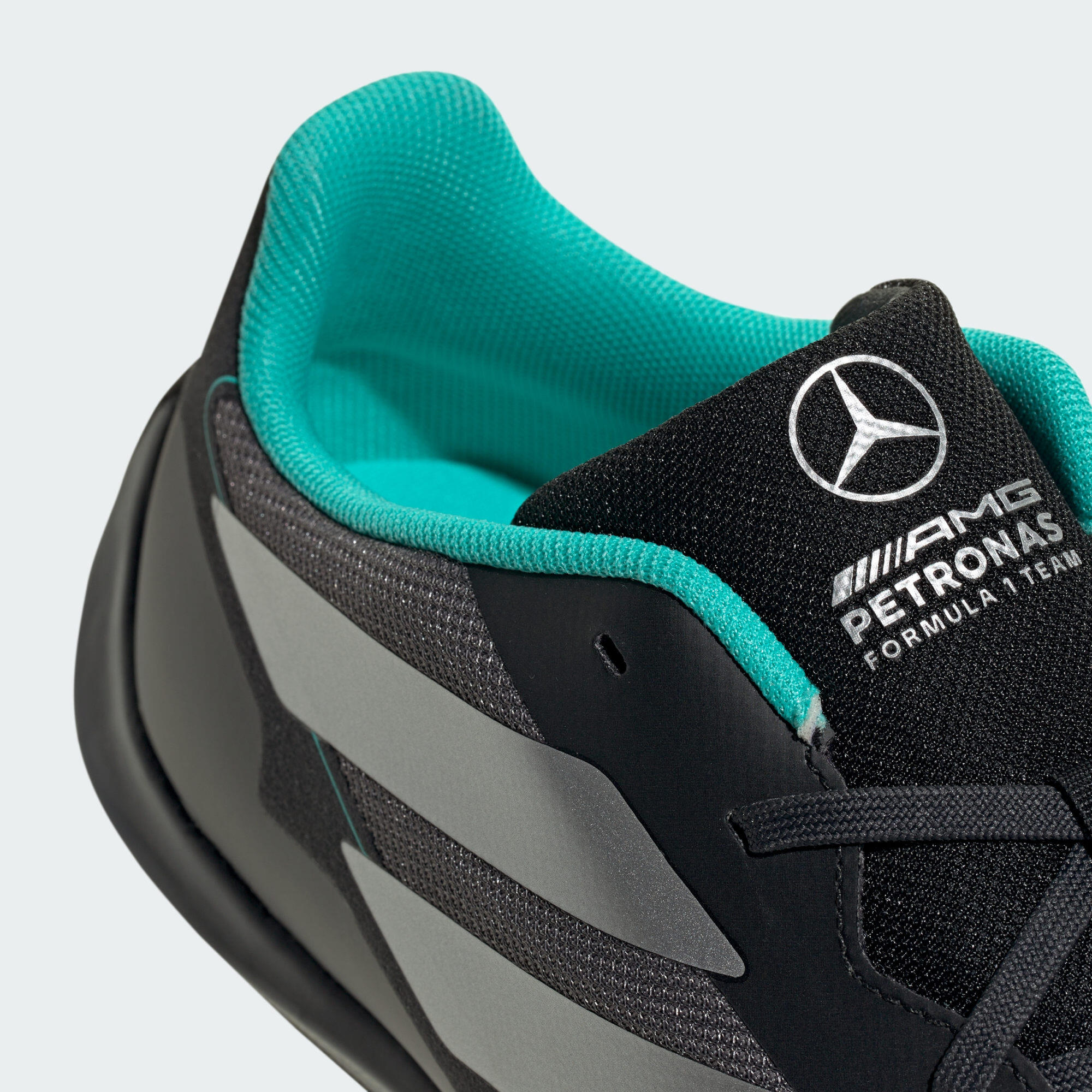 ADIDAS FEROZA BASE MERCEDES AMG PETRONAS F1 TEAM SCHUH 5/7