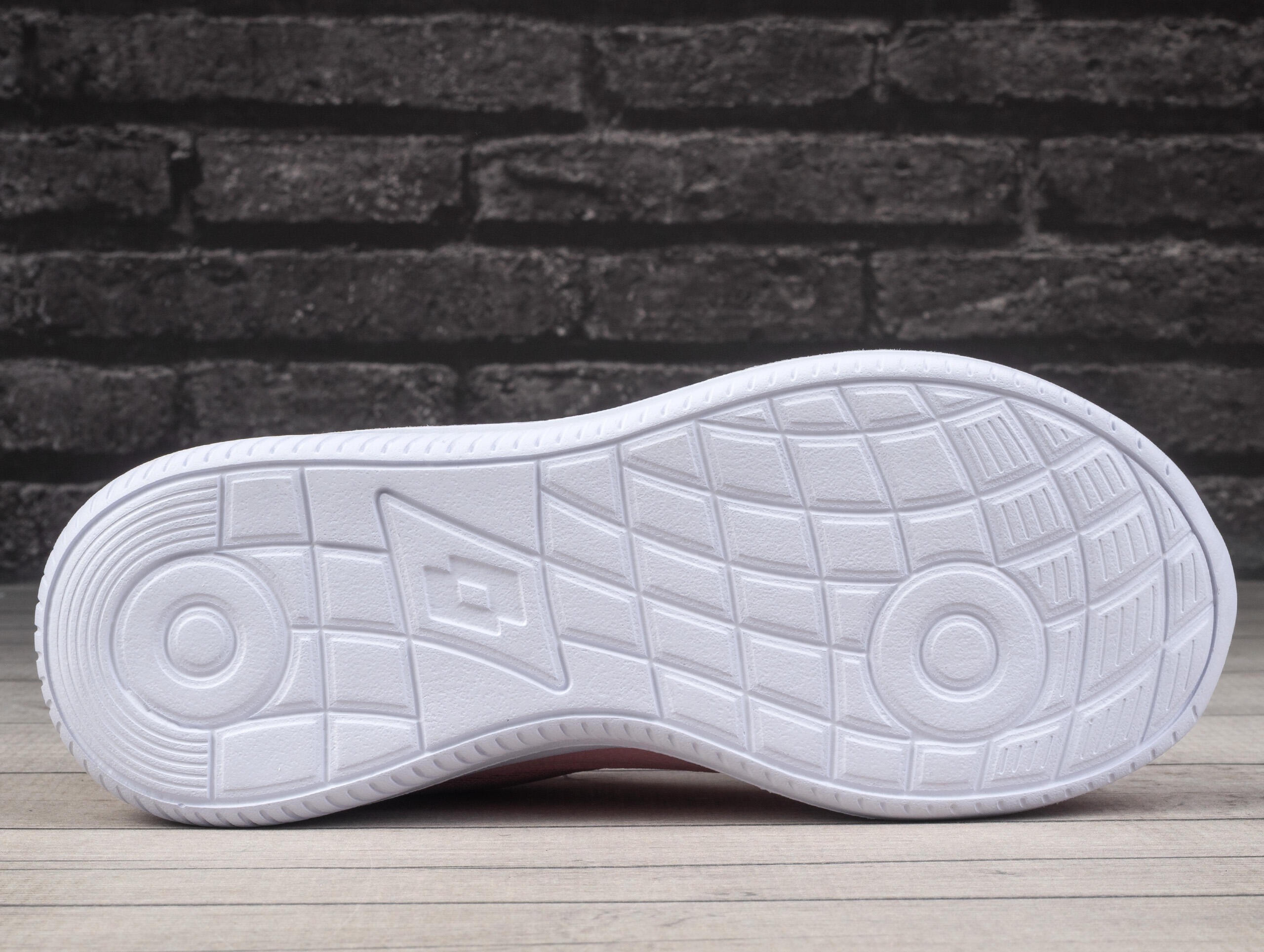 Buty damskie sportowe Lotto CONNECT TO 5/6